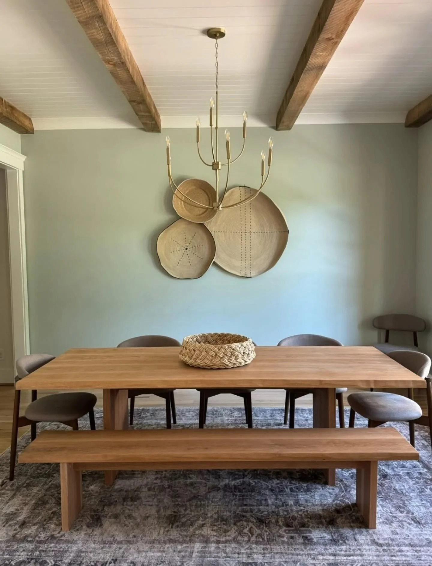 White Oak willow table looking gorgeous!