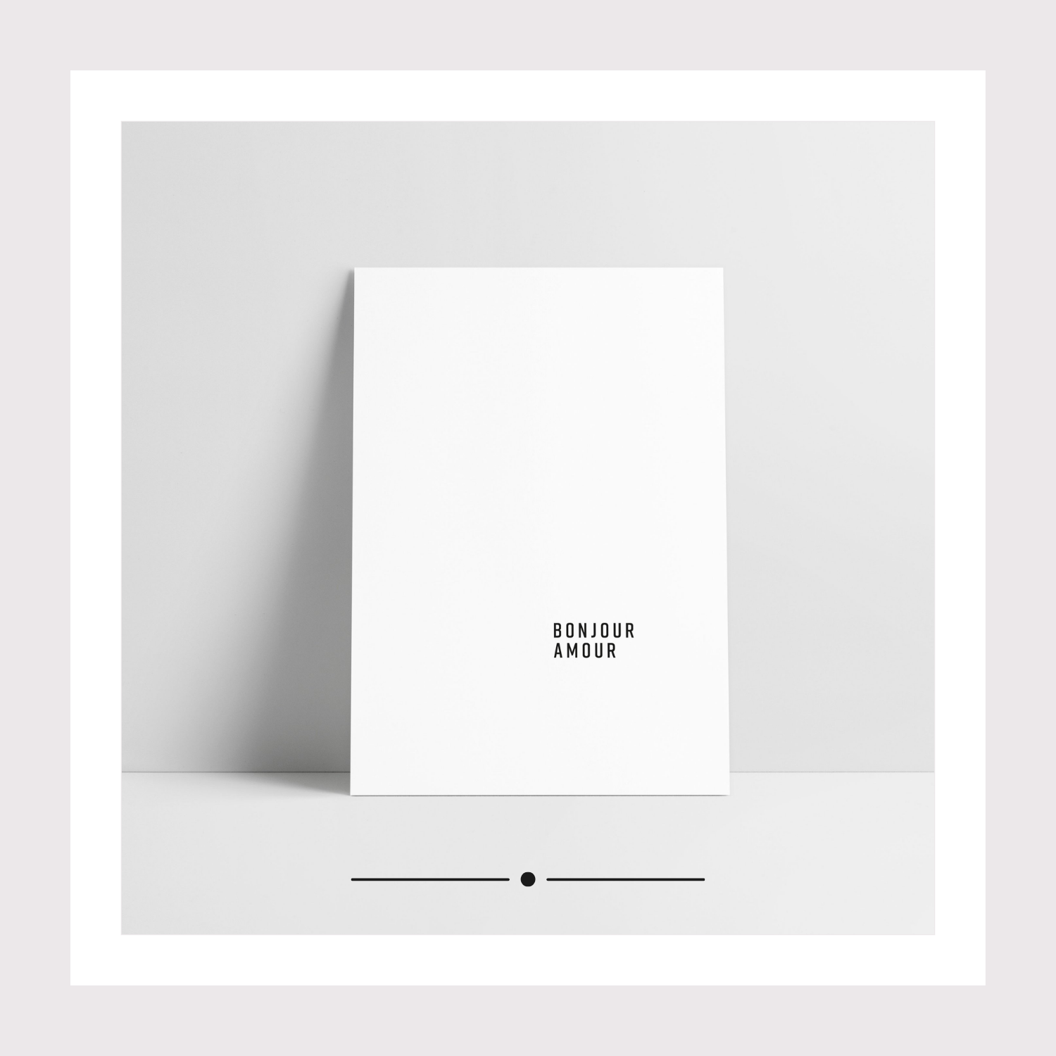 Bonjour Amour postkaart - Love is the New Black