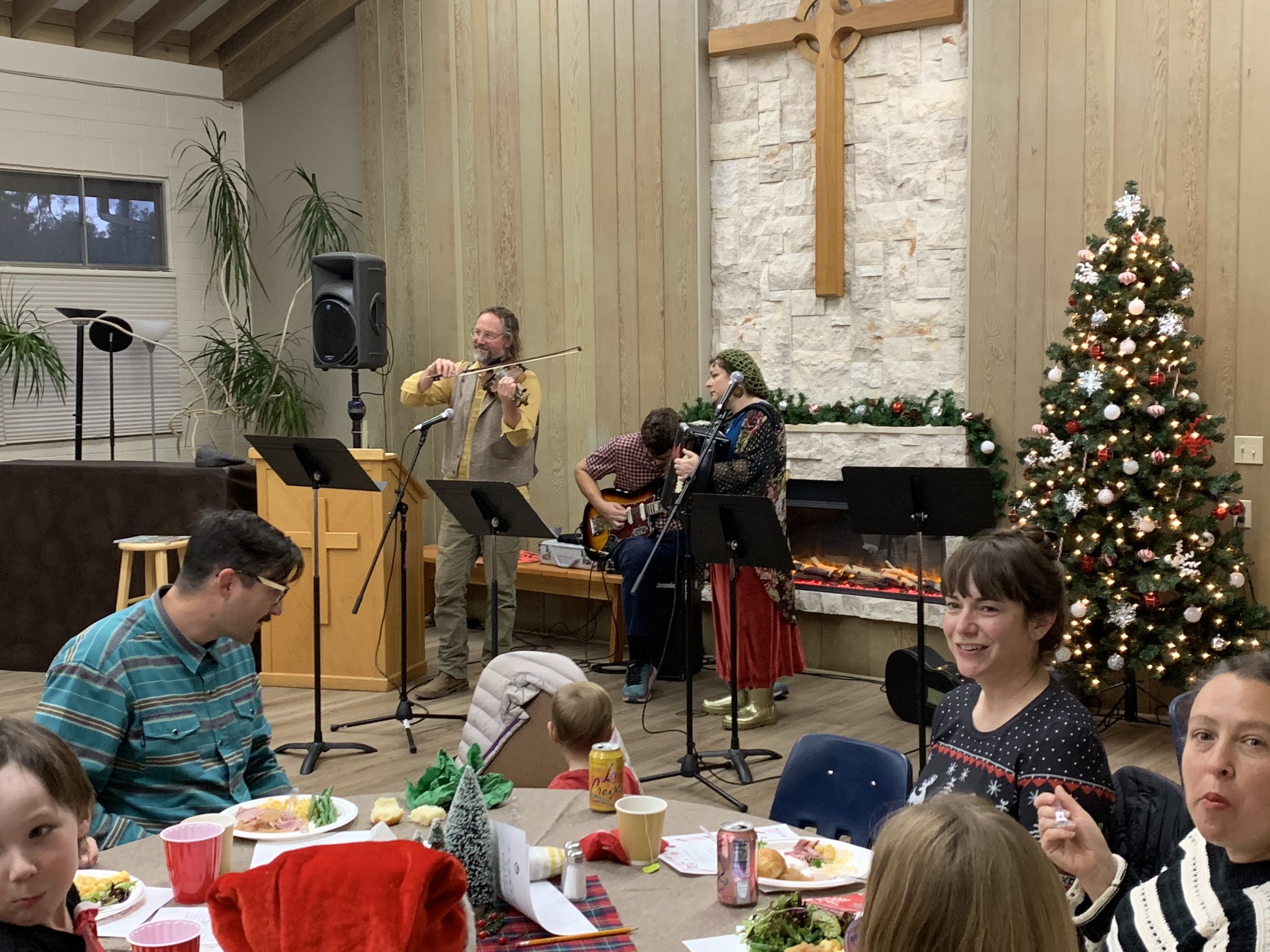 Christmas Party 2023 3.jpg