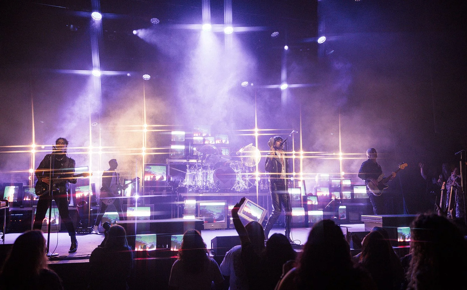 boys-like-girls-tour-moore-theater-final-156.jpg