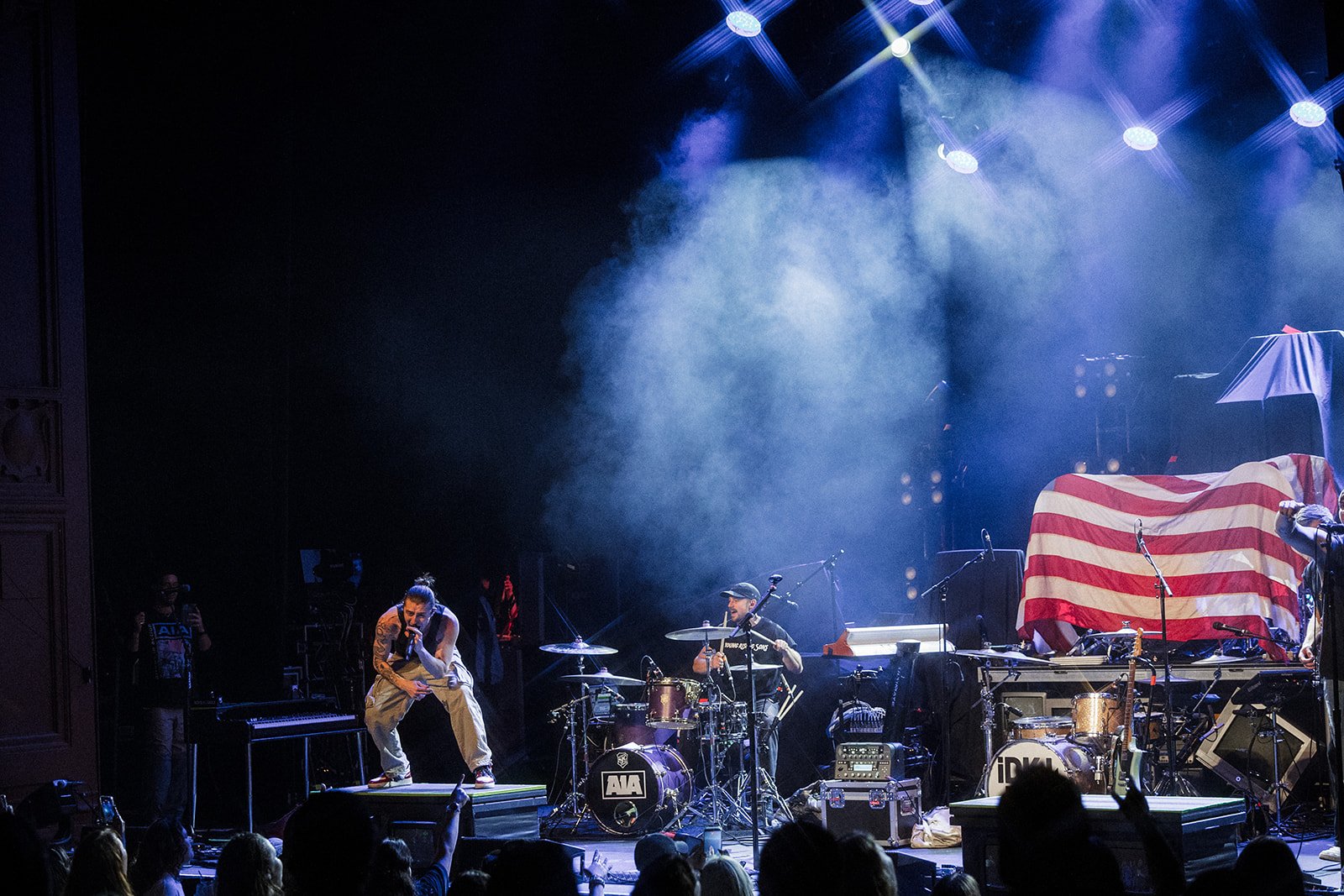 boys-like-girls-tour-moore-theater-final-27.jpg