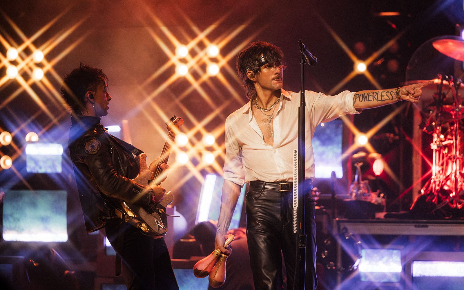 boys-like-girls-tour-moore-theater-final-187.jpg