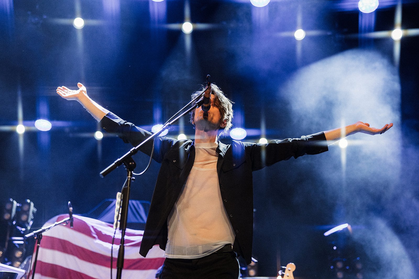 boys-like-girls-tour-moore-theater-final-53.jpg