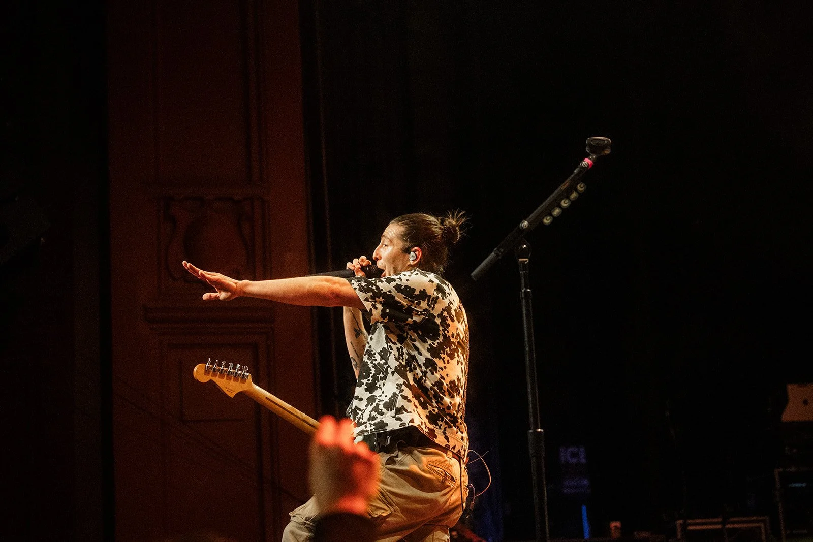 boys-like-girls-tour-moore-theater-final-13.jpg