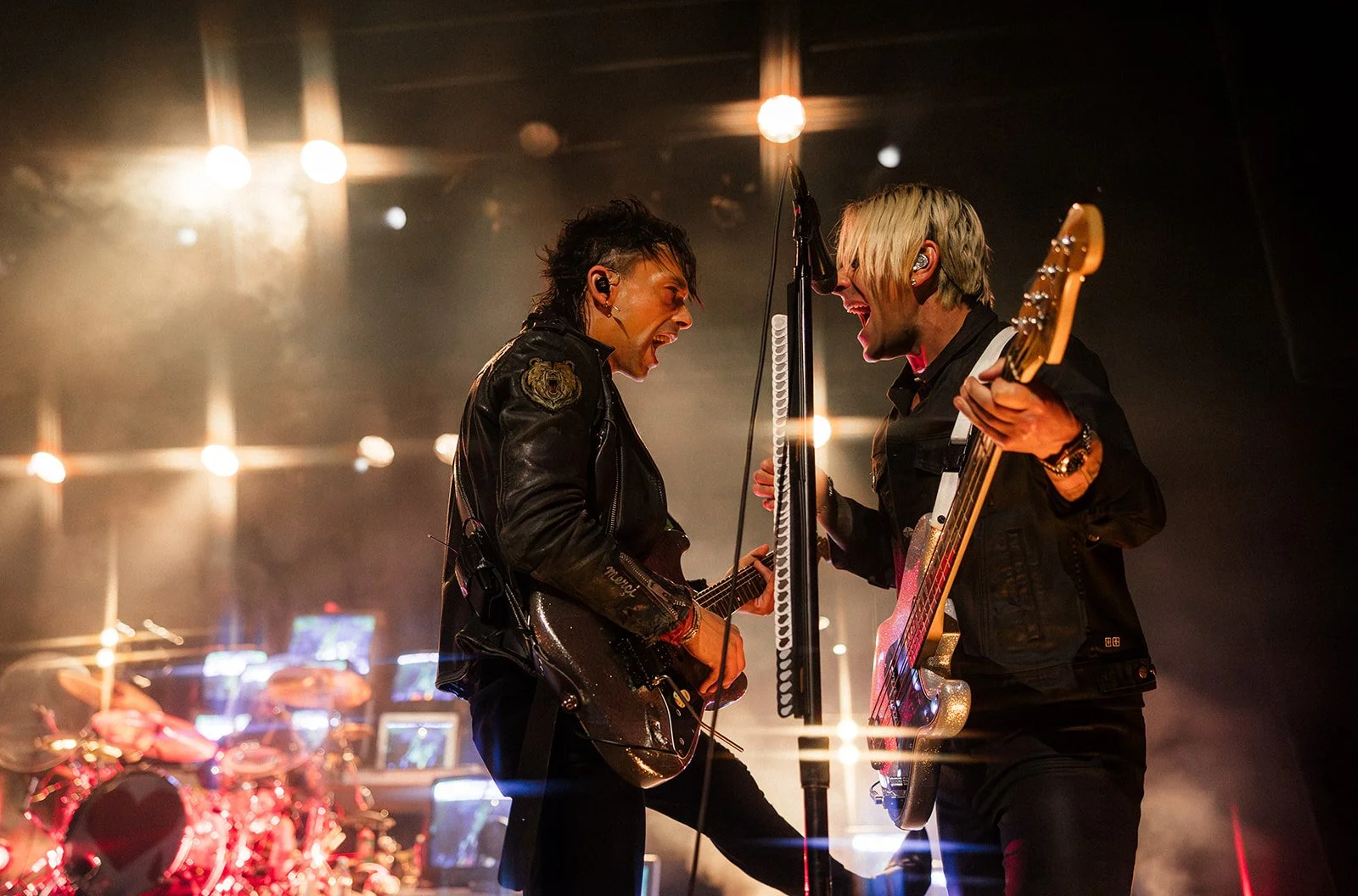 boys-like-girls-tour-moore-theater-final-135.jpg