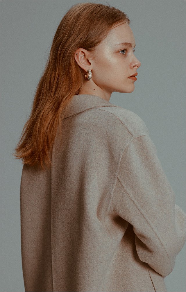 Aleksandra OŁTARZEWSKA @ AMQ x CK editorial (3).jpg