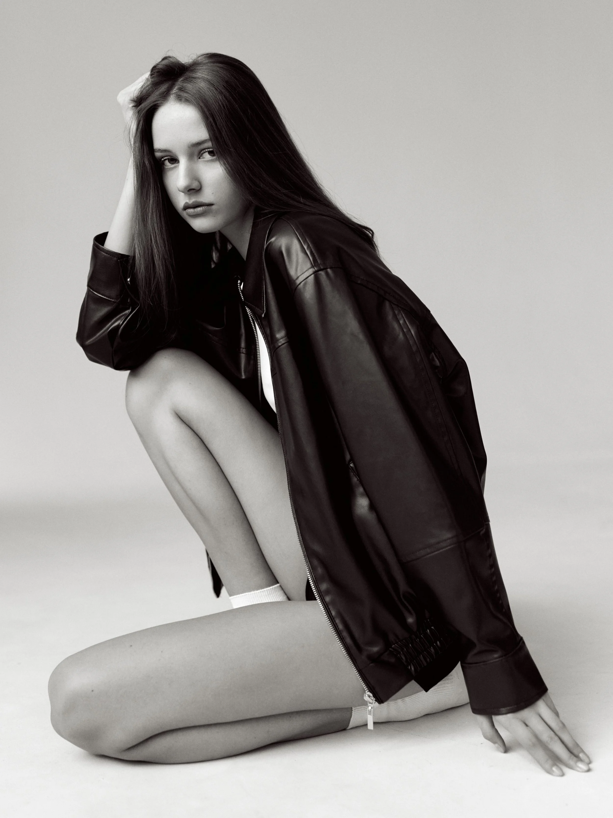7-taya-main-book-yoo-models.jpg