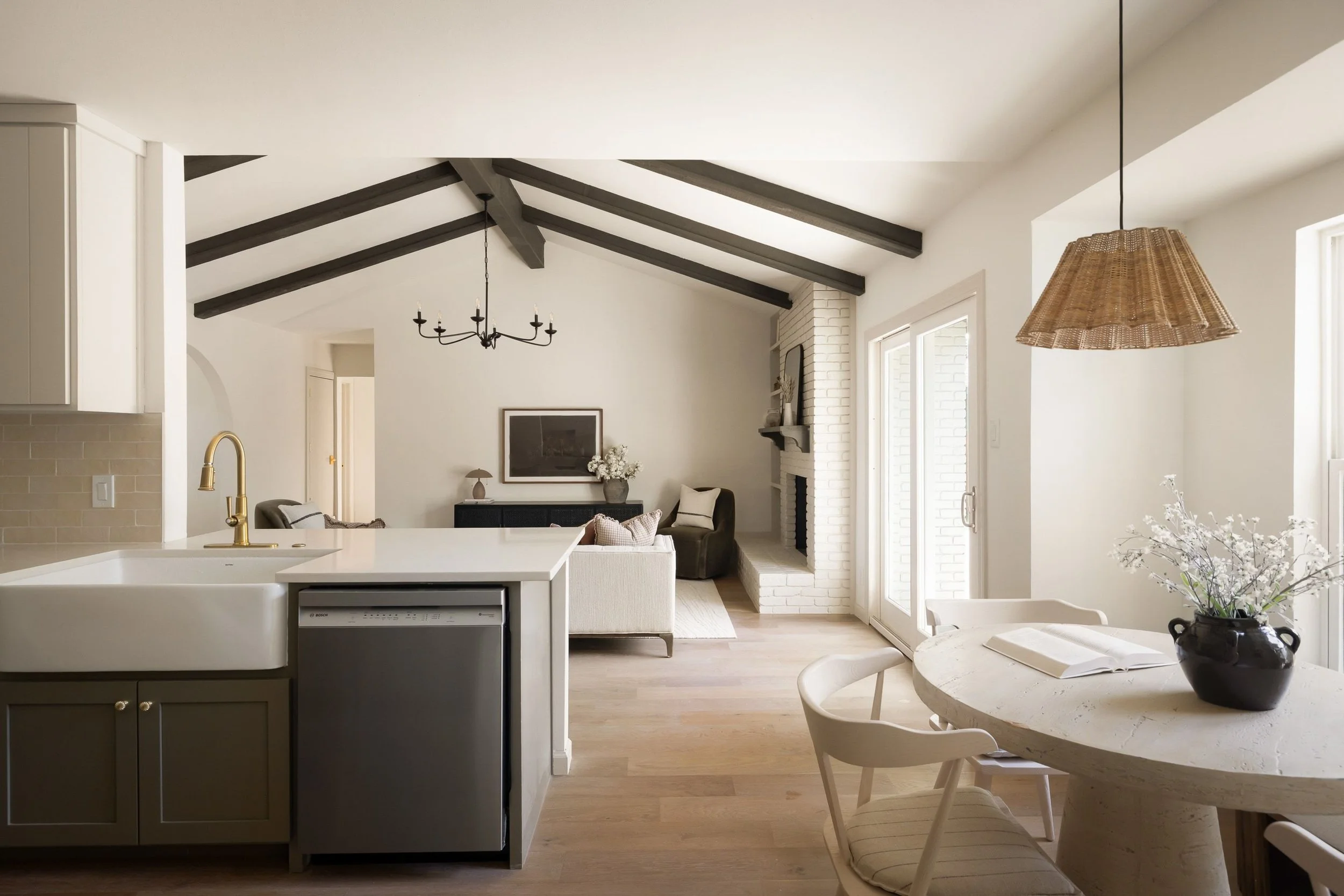 033_6p9a0046_345.jpg