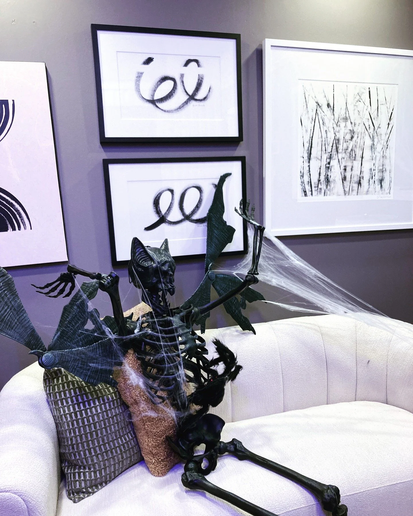 👻 Our shop&rsquo;s had a spooky makeover! Step inside (if you dare&hellip;) to see our latest prints &amp; frames 🕸️🖼️
.
.
.
#HappyHalloween #SpookySeason #ArtThatHauntsYou #Customframing