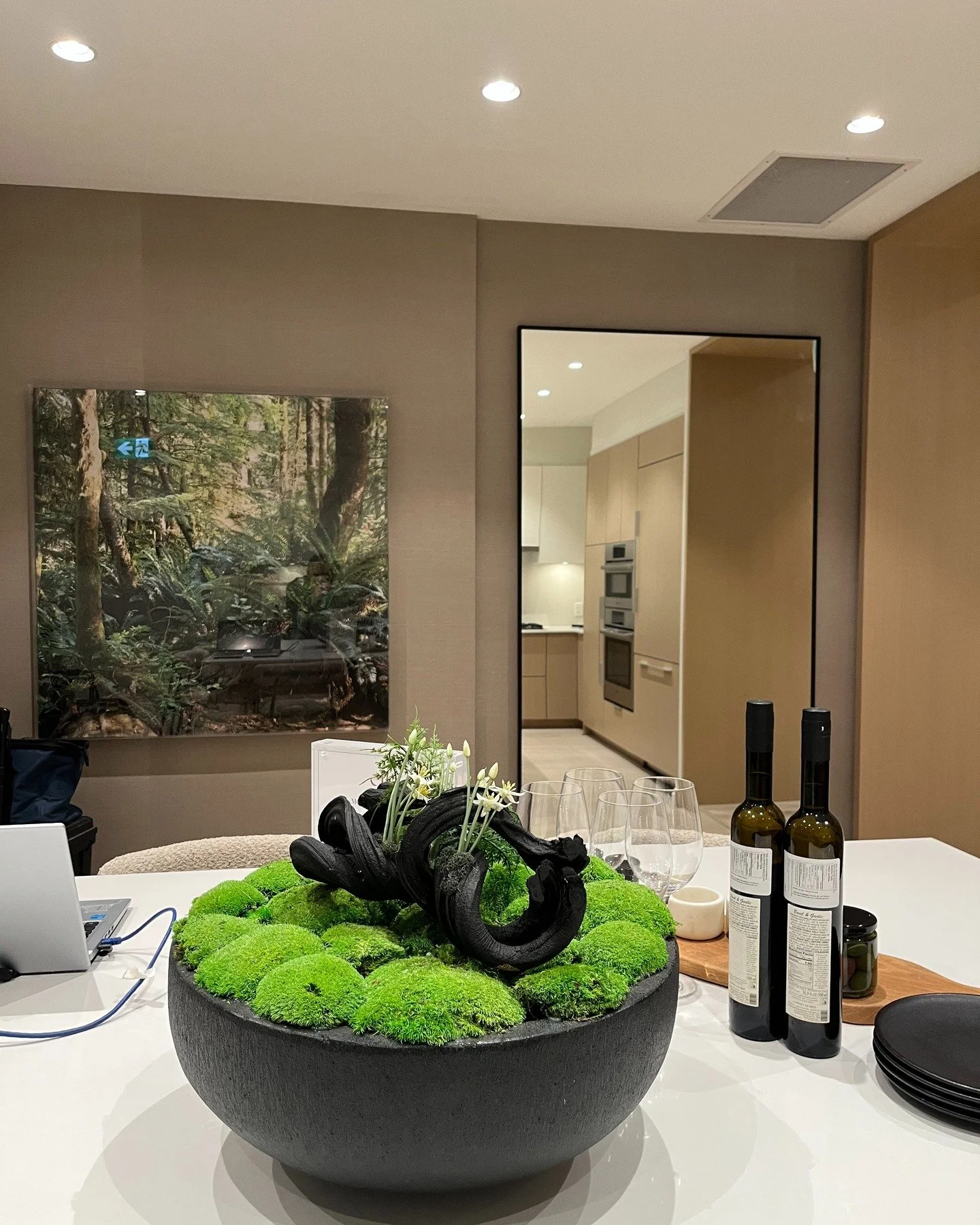 Framed mirrors are one of our specialities - here's a custom oversized mirror, installed this week in North Vancouver for @polygonhomes ✨

A mirror is a sophisticated way to conceal an electrical panel or create a decorative focal point - a great fin