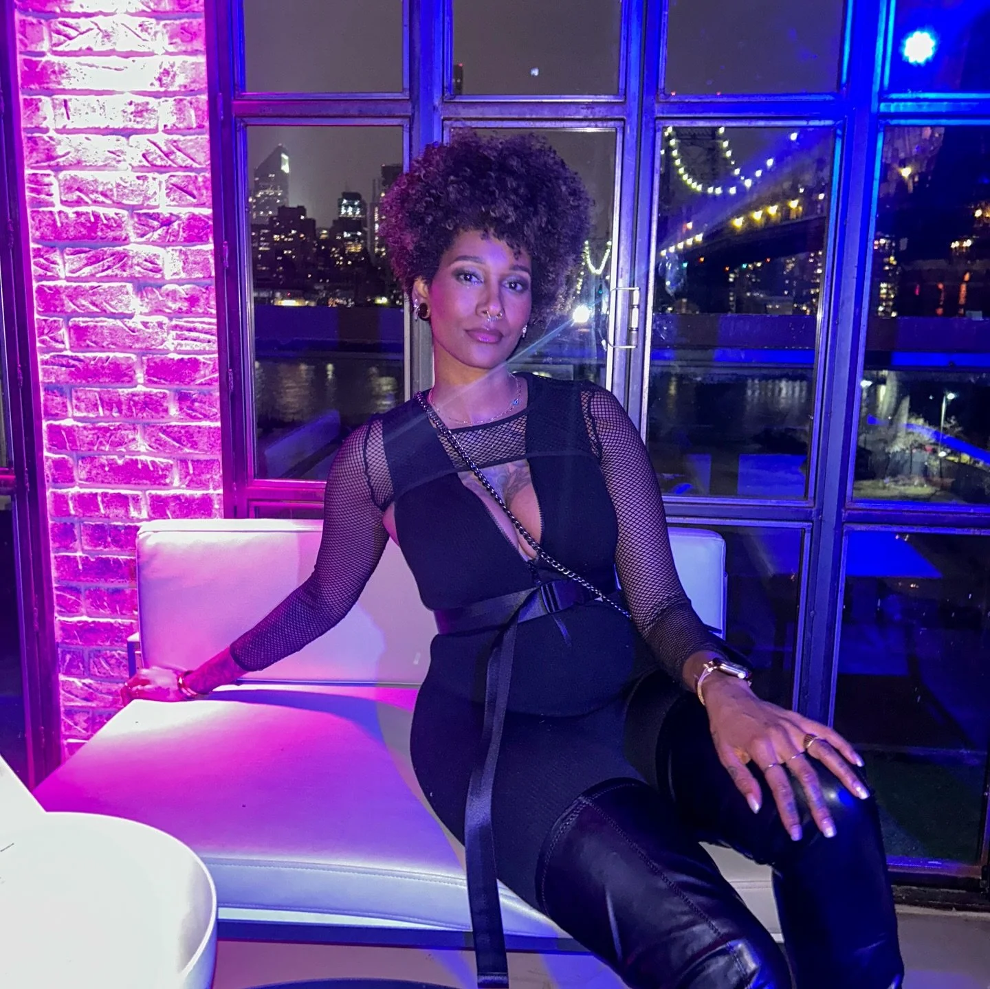 Finally got a chance to see @sickickmusic 🖤 such a memorable weekend with a great view and good people 

&mdash;&mdash;&mdash;&mdash;&mdash;&mdash;&mdash;&mdash;&mdash;

Follow @aryelleartistry for beauty + fashion inspo &amp; join my broadcast chan