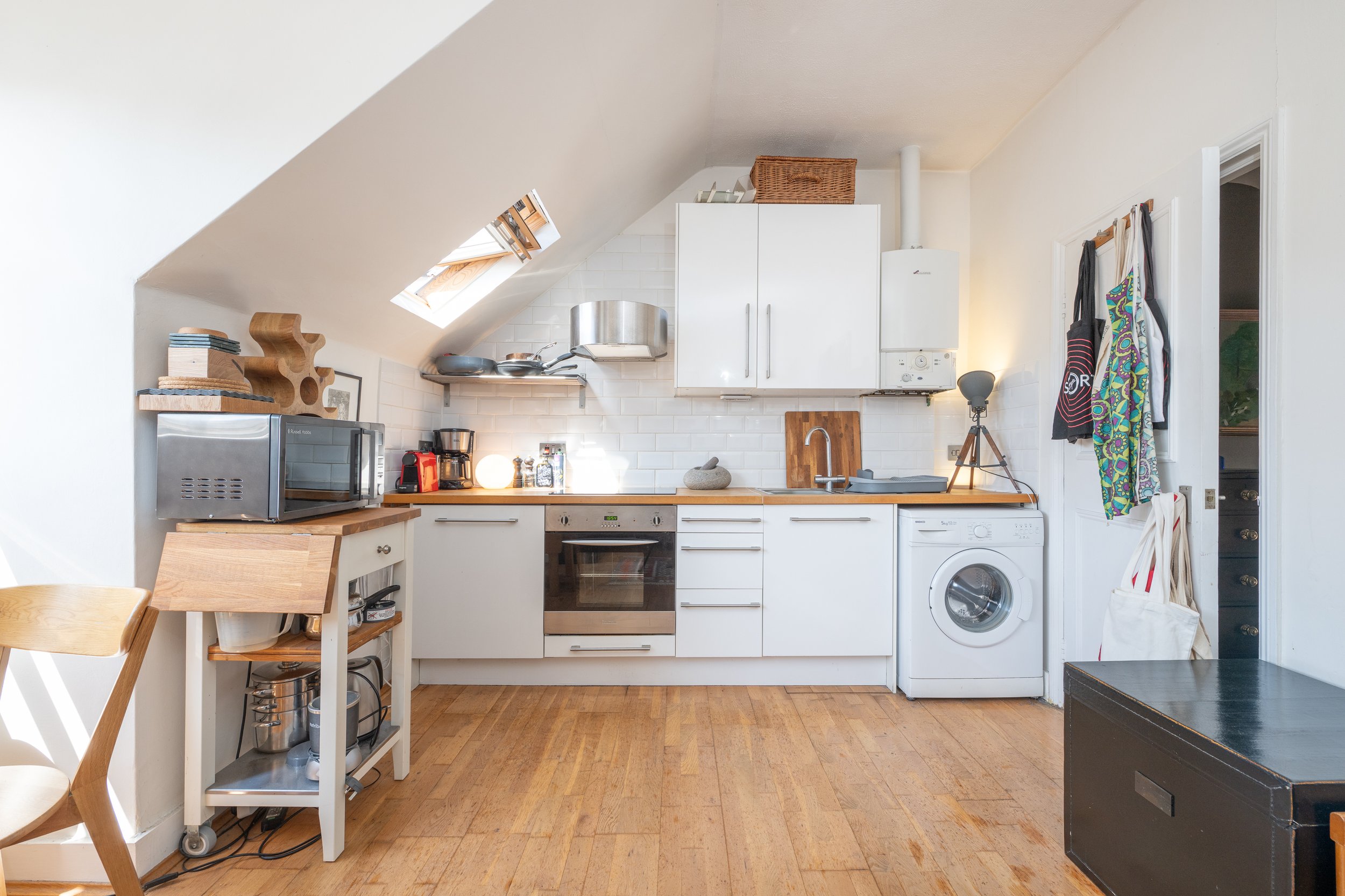 Ferrestone Road, N8 HR-3.jpg