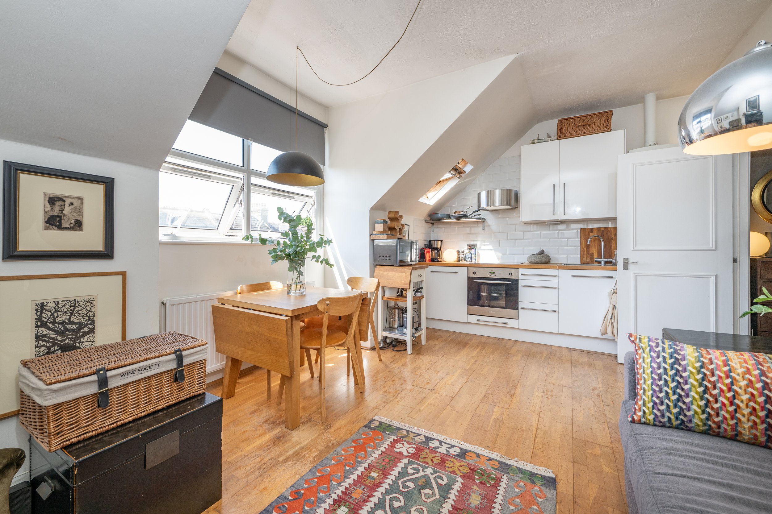 Ferrestone Road, N8 HR-2.jpg