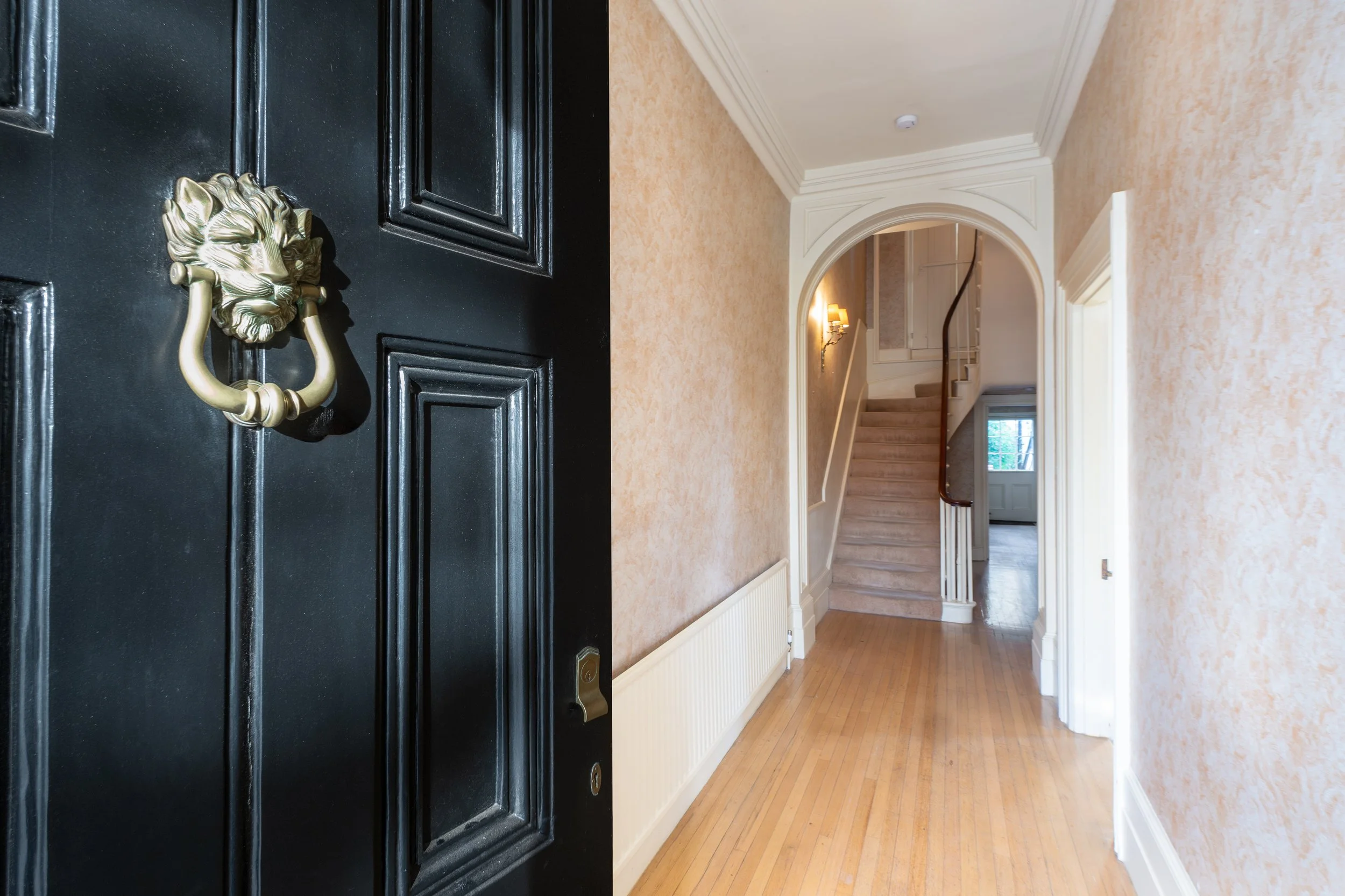 Gloucester Circus Hallway 1-1.jpg