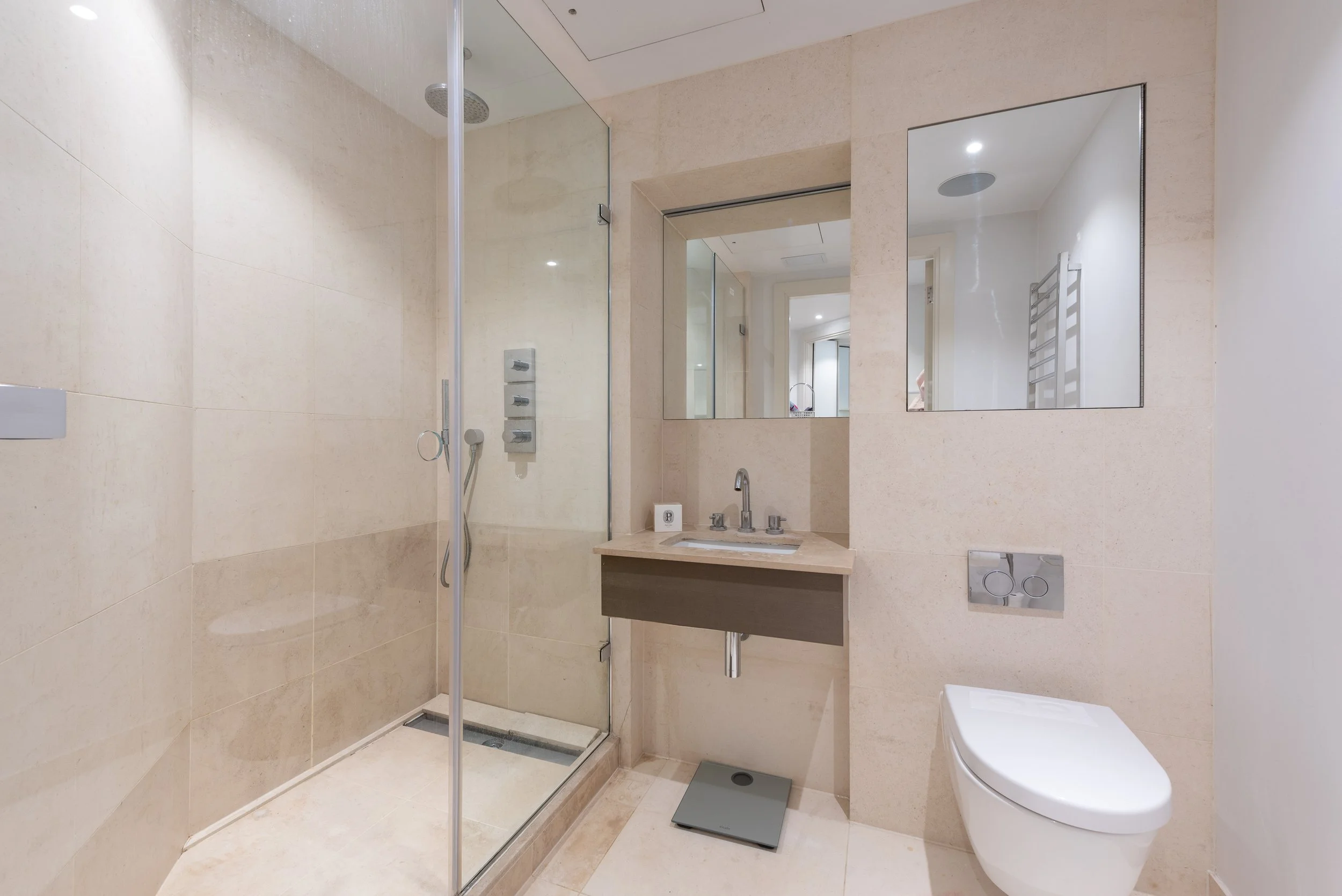 Wellington House HR-7.jpg