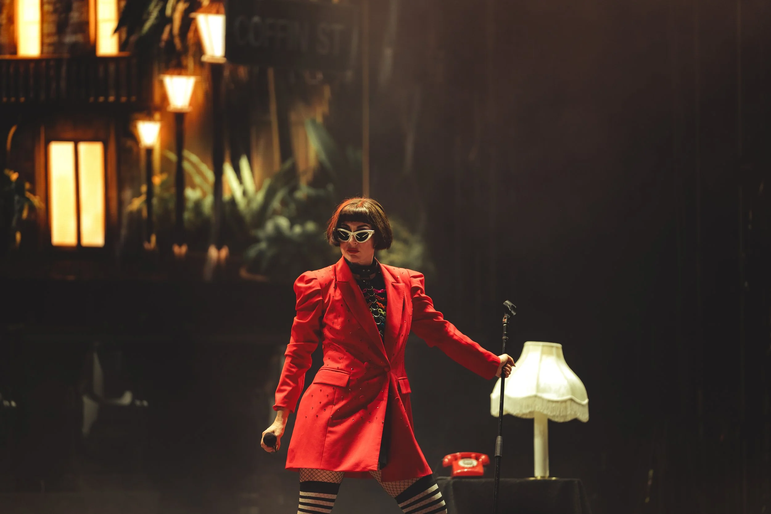 053025_QveenHerby_ Majestic_FullRes_@beeandthebarb-6.jpg