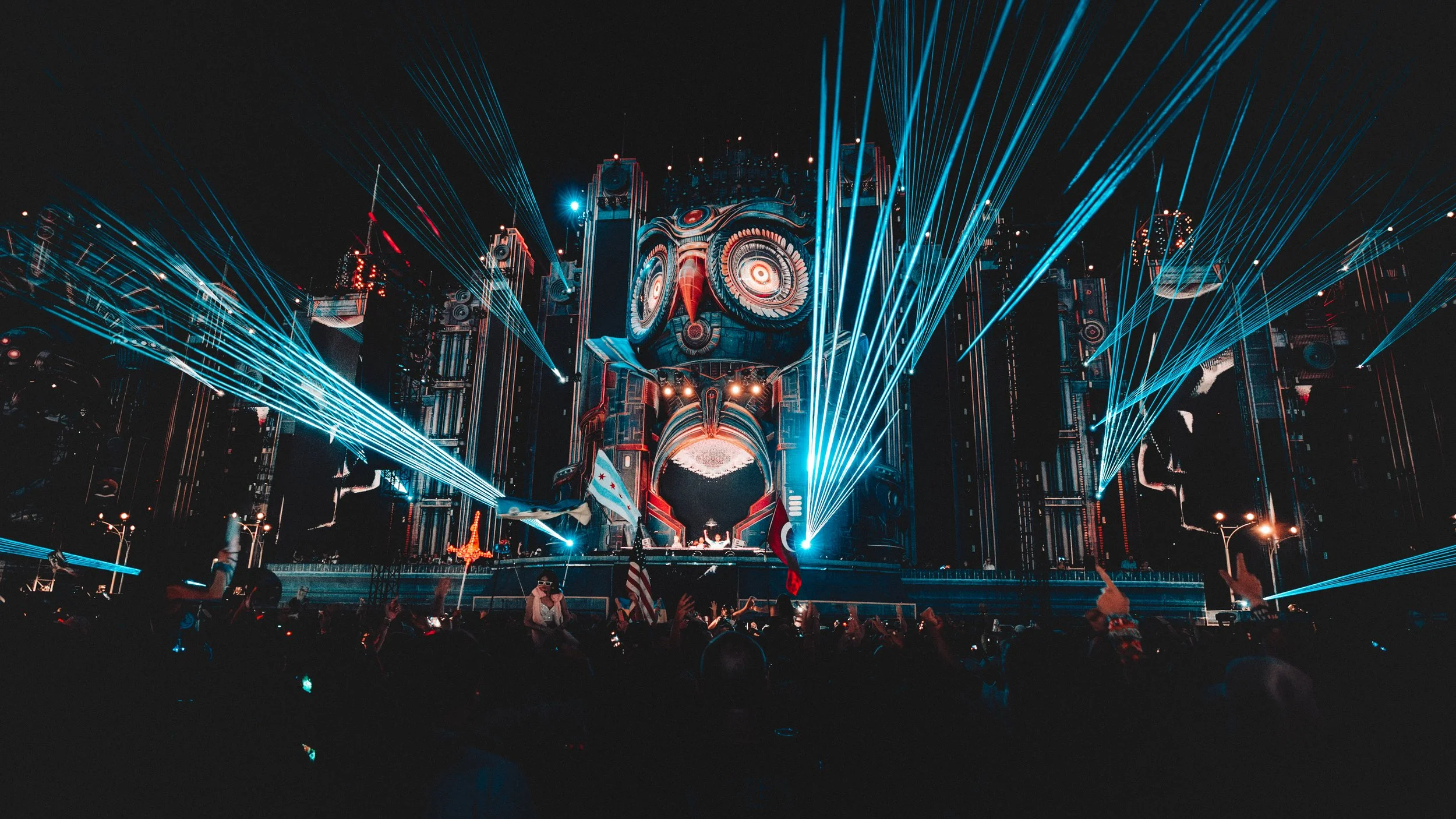 051825_Morten_EDCLV_@beeandthebarbmedia.jpg