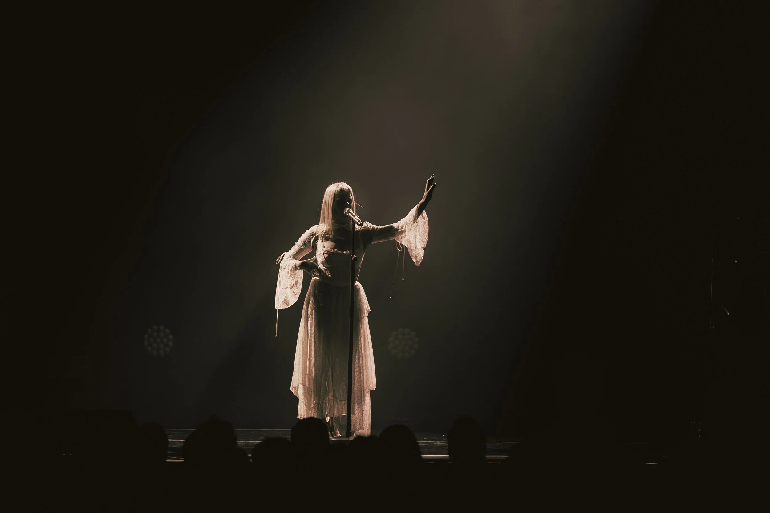 112124_Aurora_Majestic_FullRes_@beeandthebarb-10.jpg
