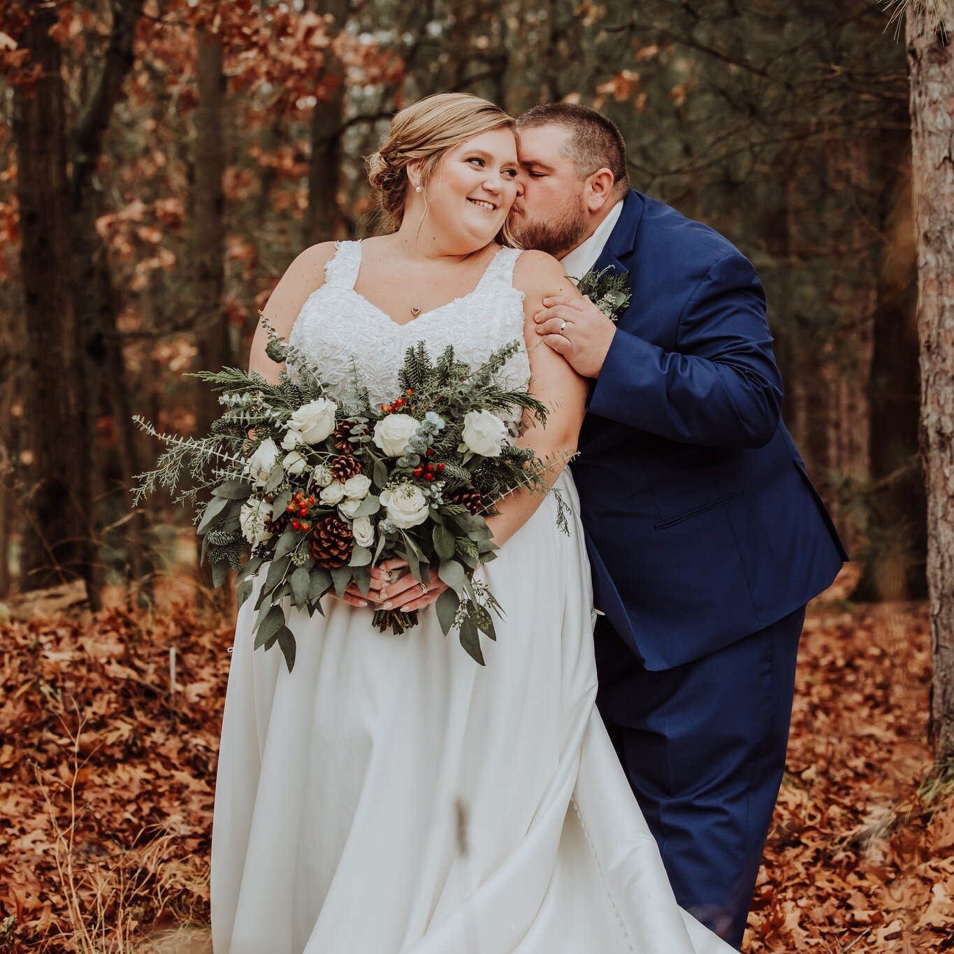 Finished editing my last wedding of 2023 this weekend!! It was such a joy working with these two! 🥰

And want to know something else exciting!? My books for 2025 weddings are now officially opened!! Wooo! :) Thanks to all of those who have been wait