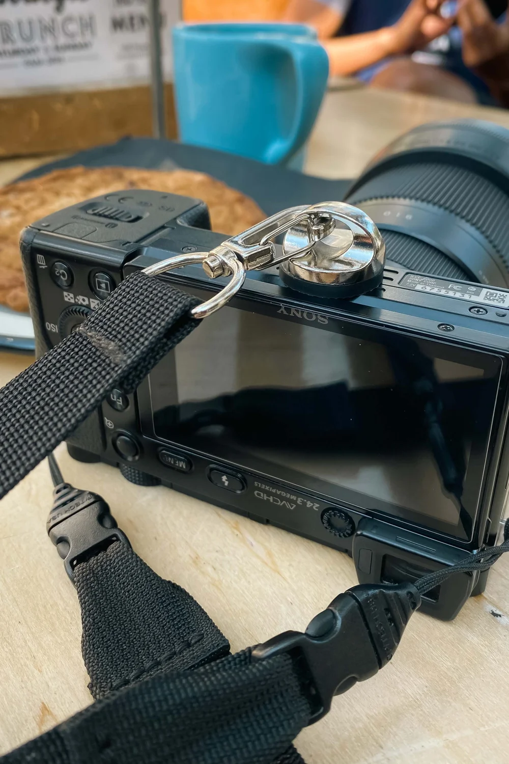 PSBagworks Camera Strap_Tripod Screw.jpg