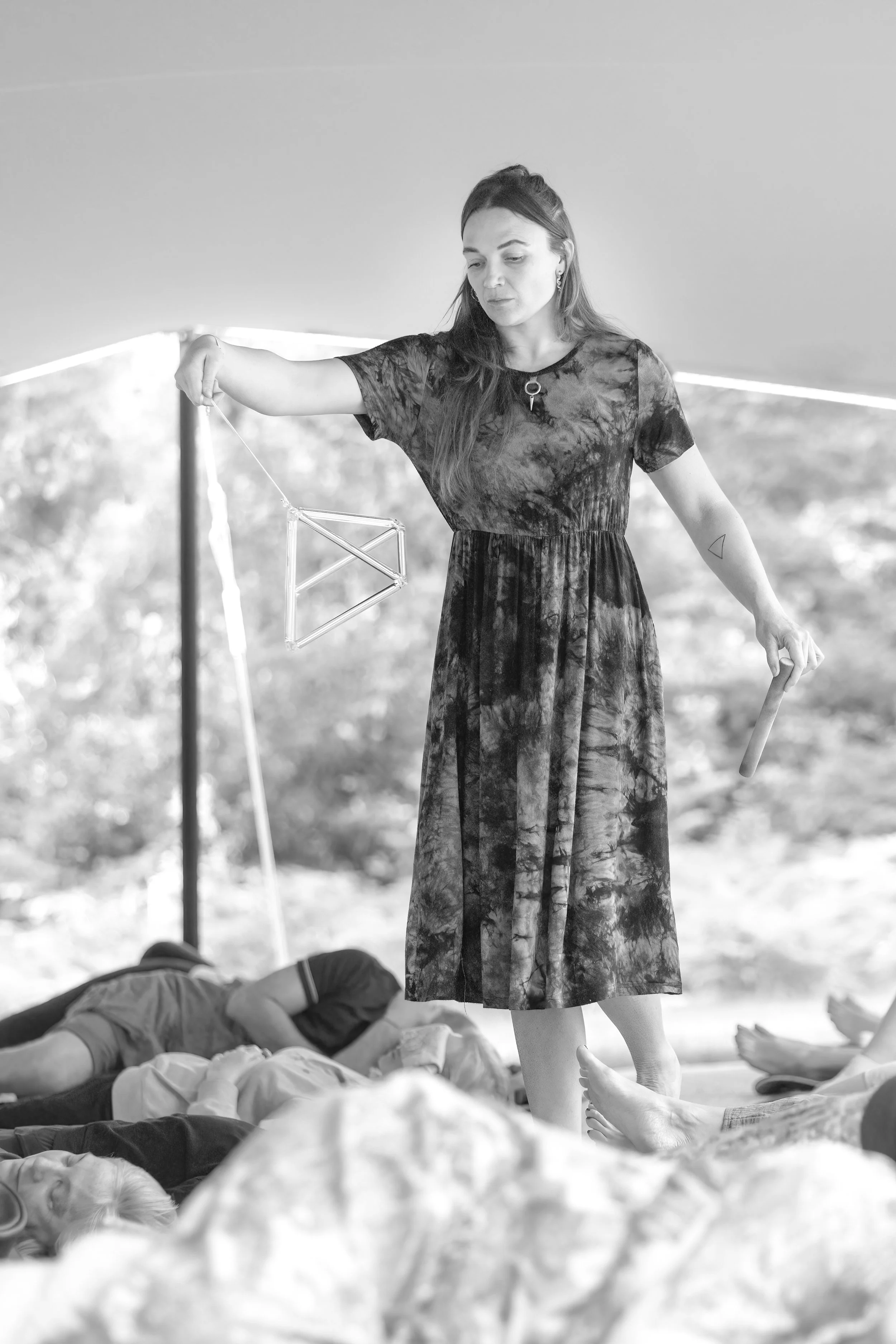 SOUNDBATH_01_BW.jpg