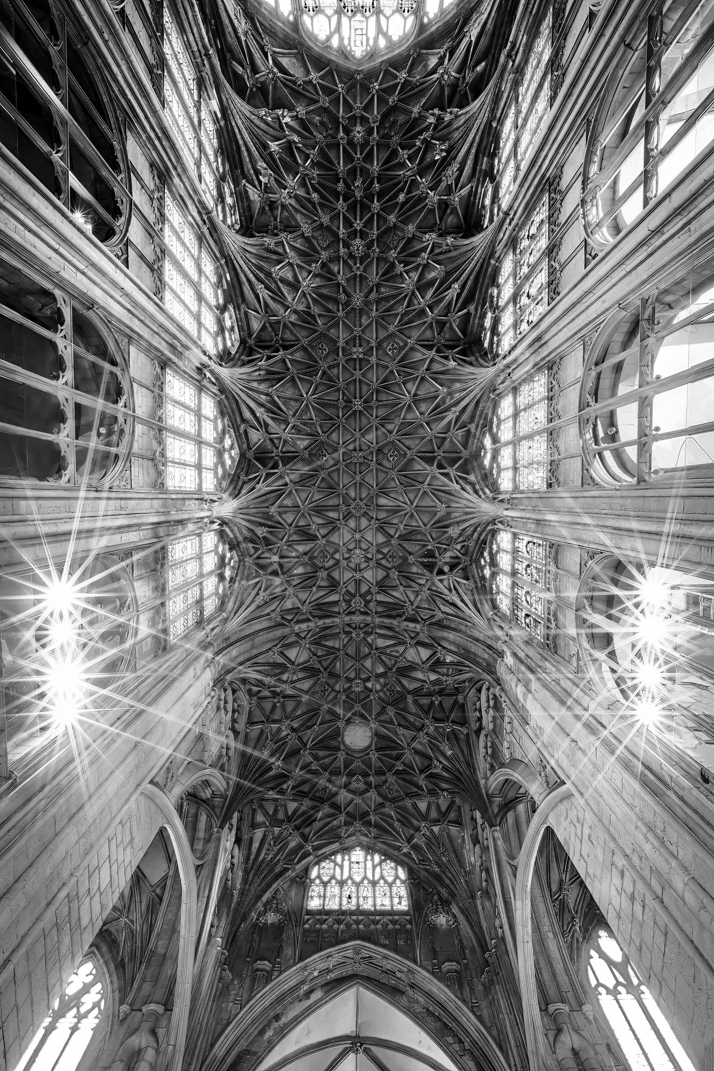 Building_Gloucester_Cathedral_10_BW.jpg
