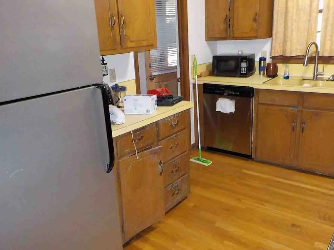 Kitchen2.jpg