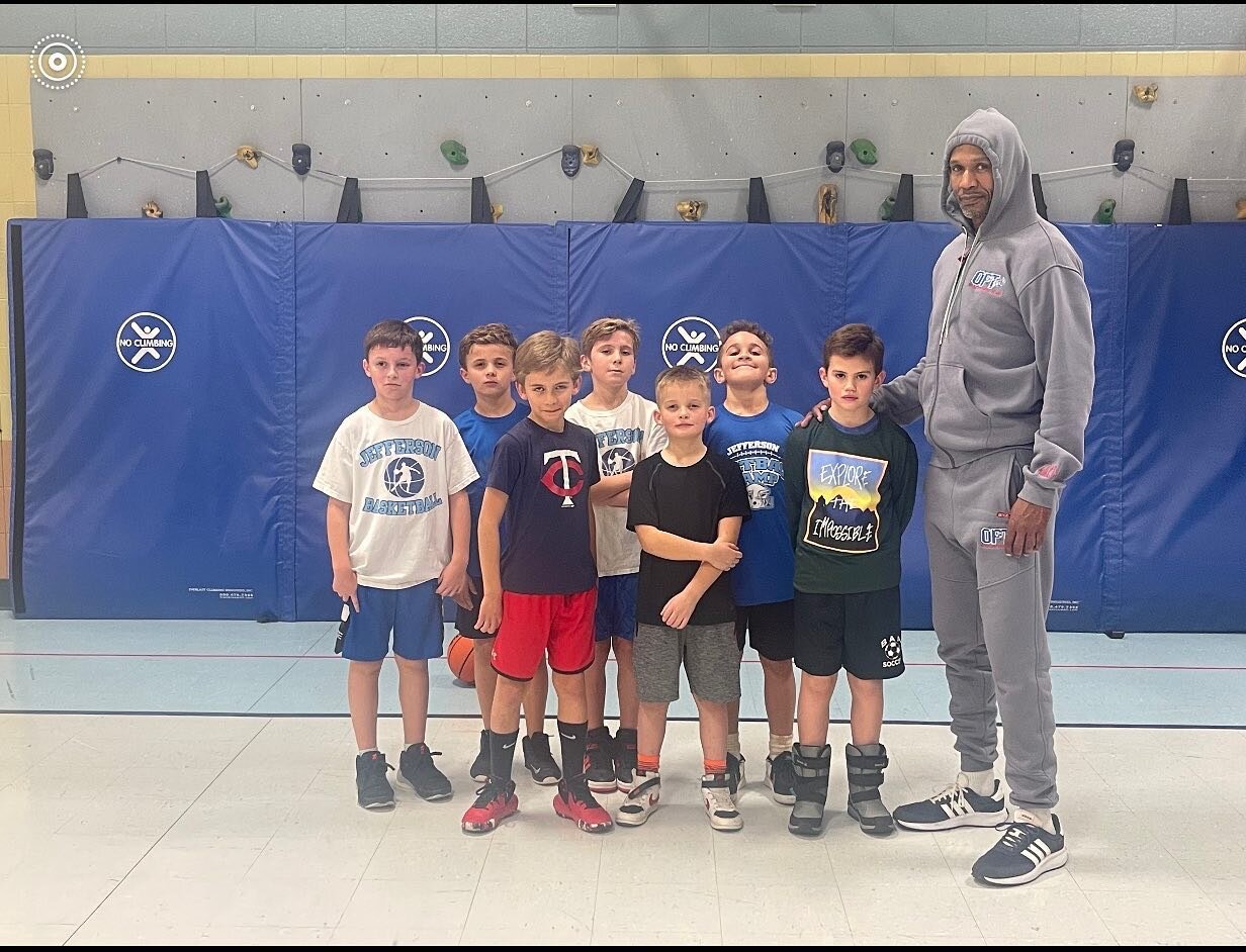Another successful 90 min Team Training Session. Bloomington Jefferson Jaguars C Team worked extremely hard. This group of talented athletes, have desires, playing and training on the ELITE level. Keep up the hard work fellas. #pro #opt #optimalprof