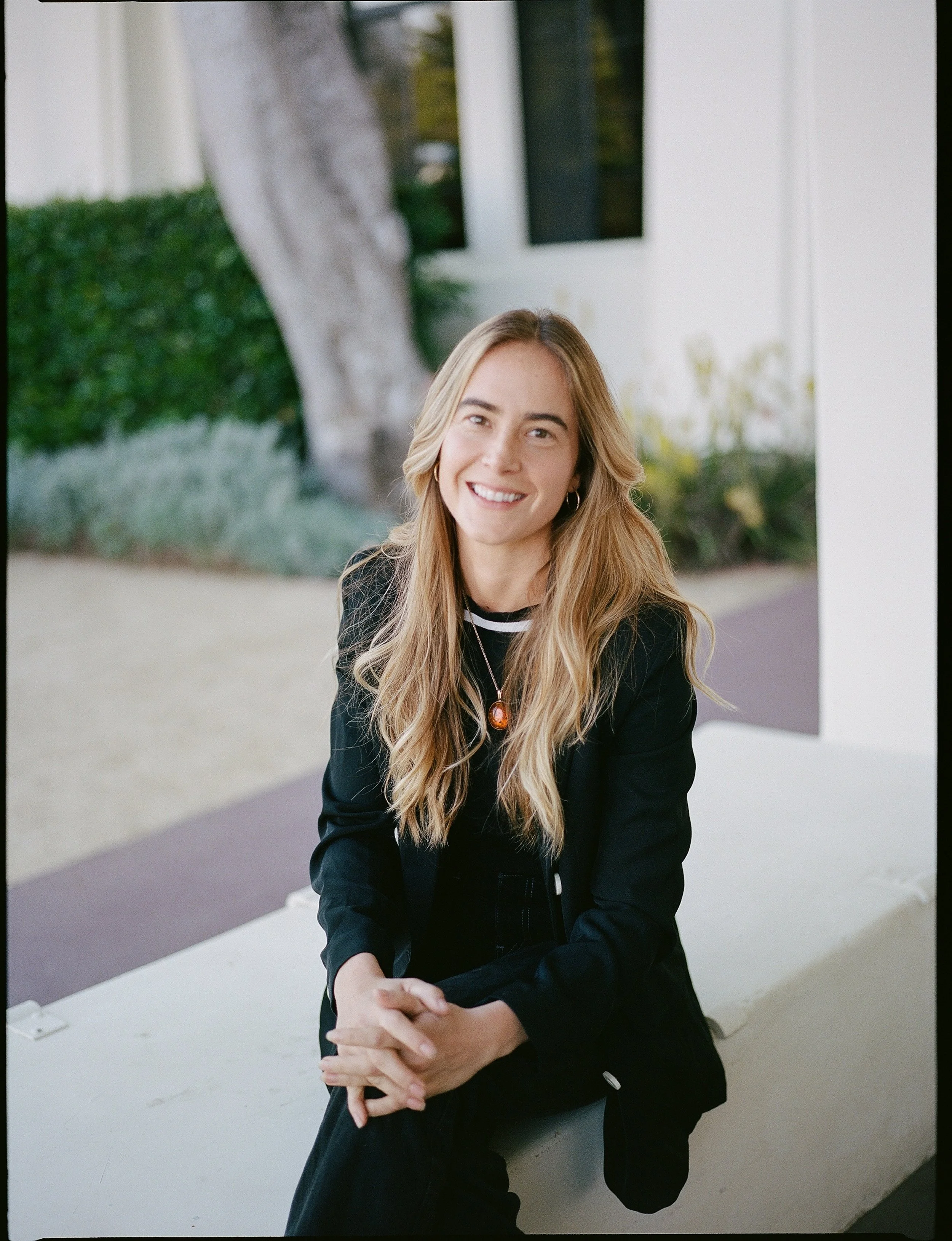 Meet Helena Habes, MS, MA, AMFT