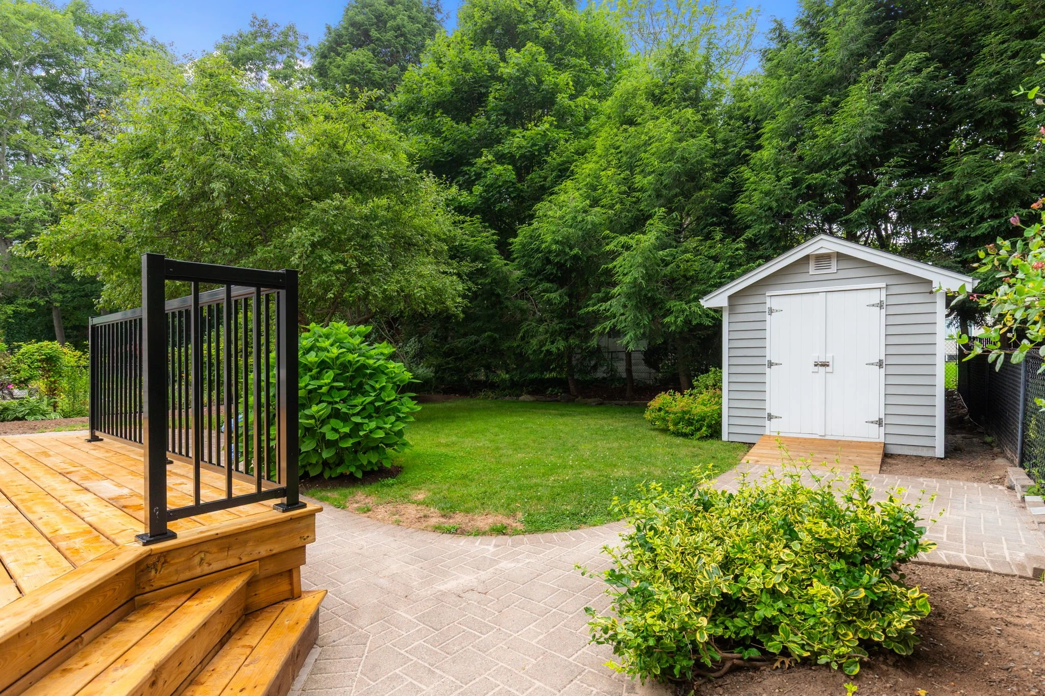 40-web-or-mls-6165-inglis-st.jpg