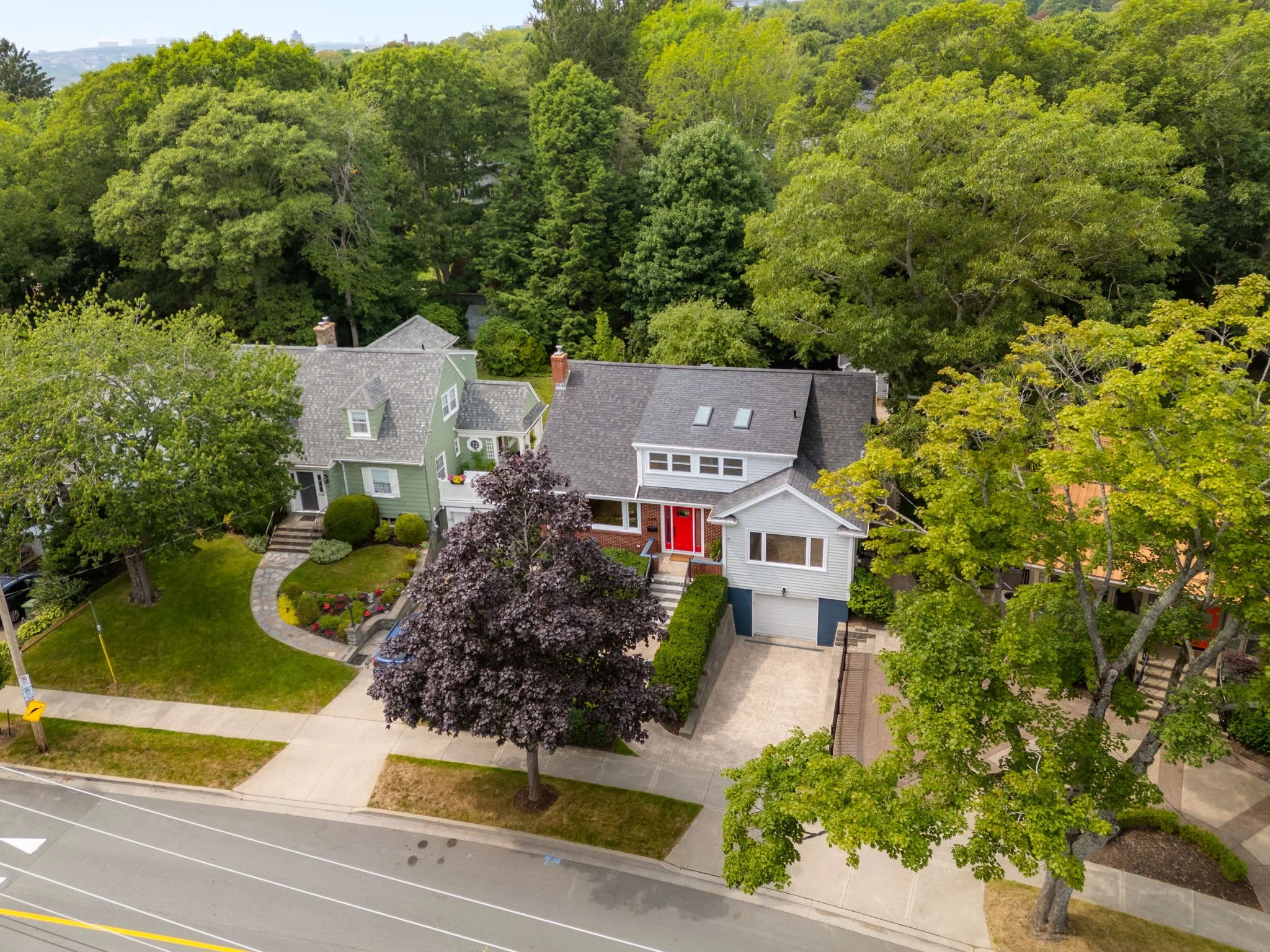 45-web-or-mls-6165-inglis-st.jpg