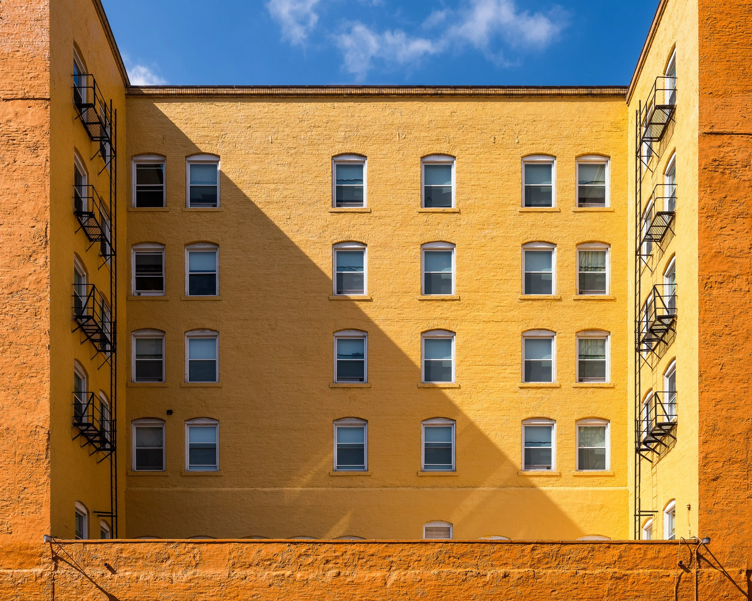 chris-boeke-Des-Moines-Architecture_GFX50S II_0392-Edit_MASTER.jpg