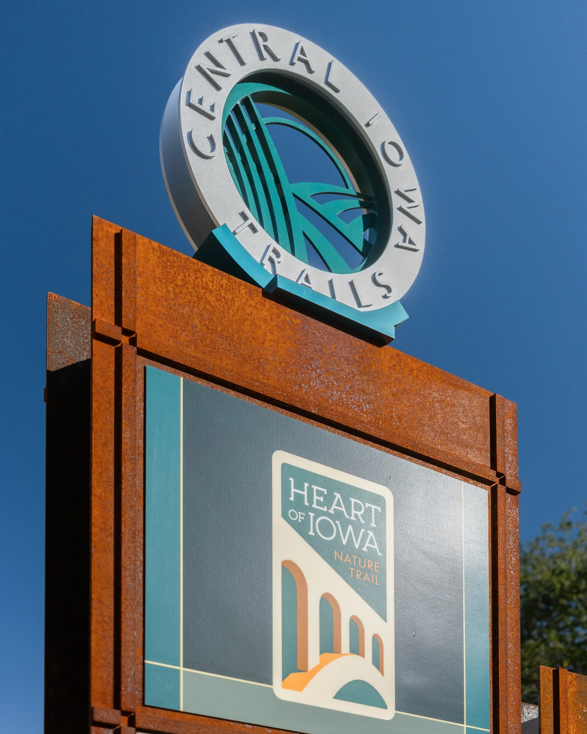 chris-boeke-20231021_Shive Hattery-Heritage Trail Sign_6712.jpg