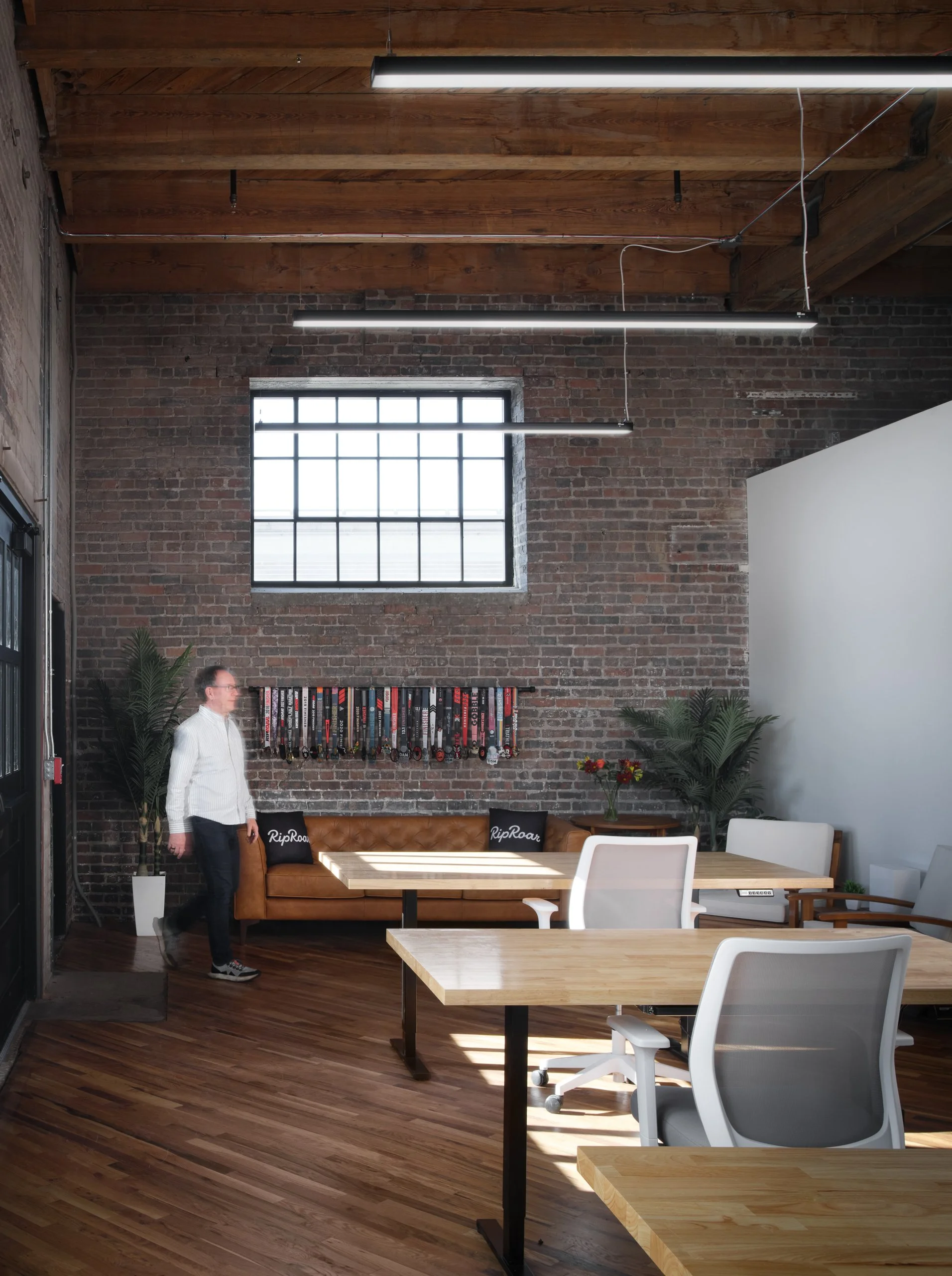 chris-boeke-Carpenter Interior-Substance-20251114-148.jpg