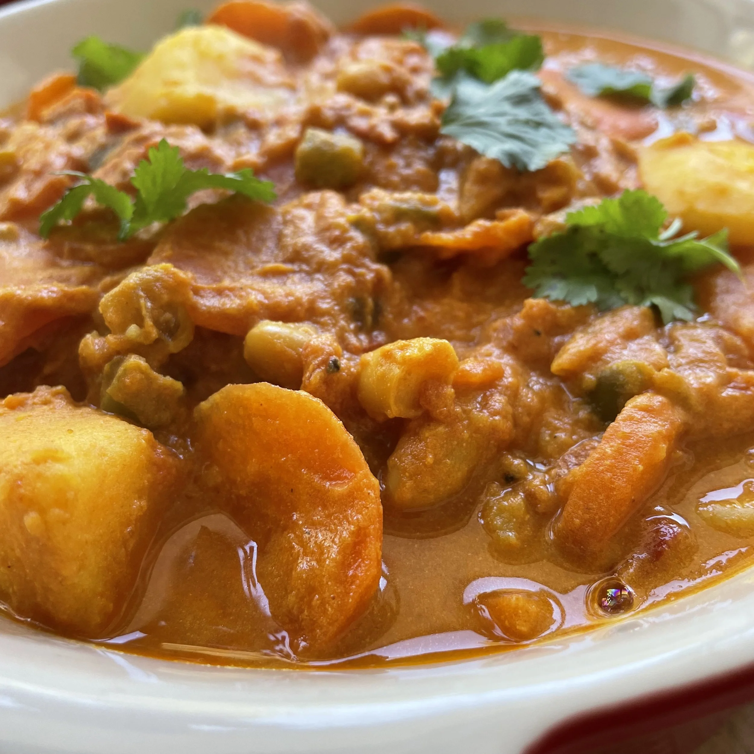 CREAMY POTATO CURRY (MILD)