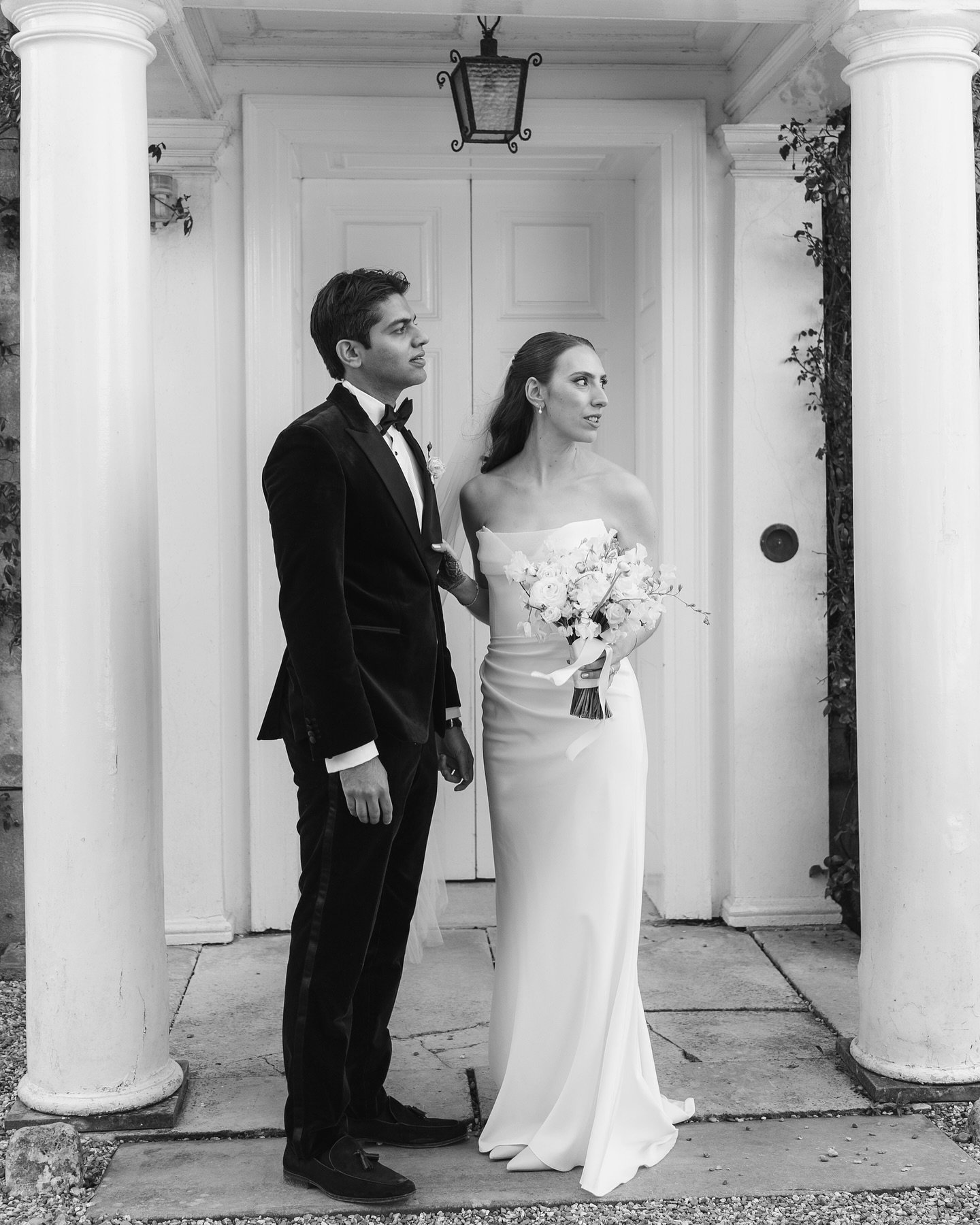 Gallery delivery day for E &amp; A 🤍

&ldquo;Sophie, the photos are incredible!!! Spent about 30 minutes in office just scrolling through, laughing and reminiscing &hearts;️ the day was captured perfectly!&rdquo;

Planner @lucybullweddings
Venue @no