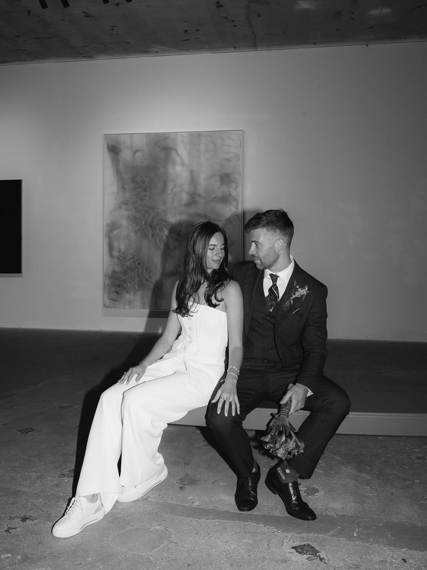 I&rsquo;d walked past this art gallery so many times and imagined taking one of my couples in there for photos. 

Gaby &amp; Owen were the perfect couple to ask &lsquo;shall I see if they&rsquo;ll let us&rsquo; and they did!!! 

It was so fun to do s