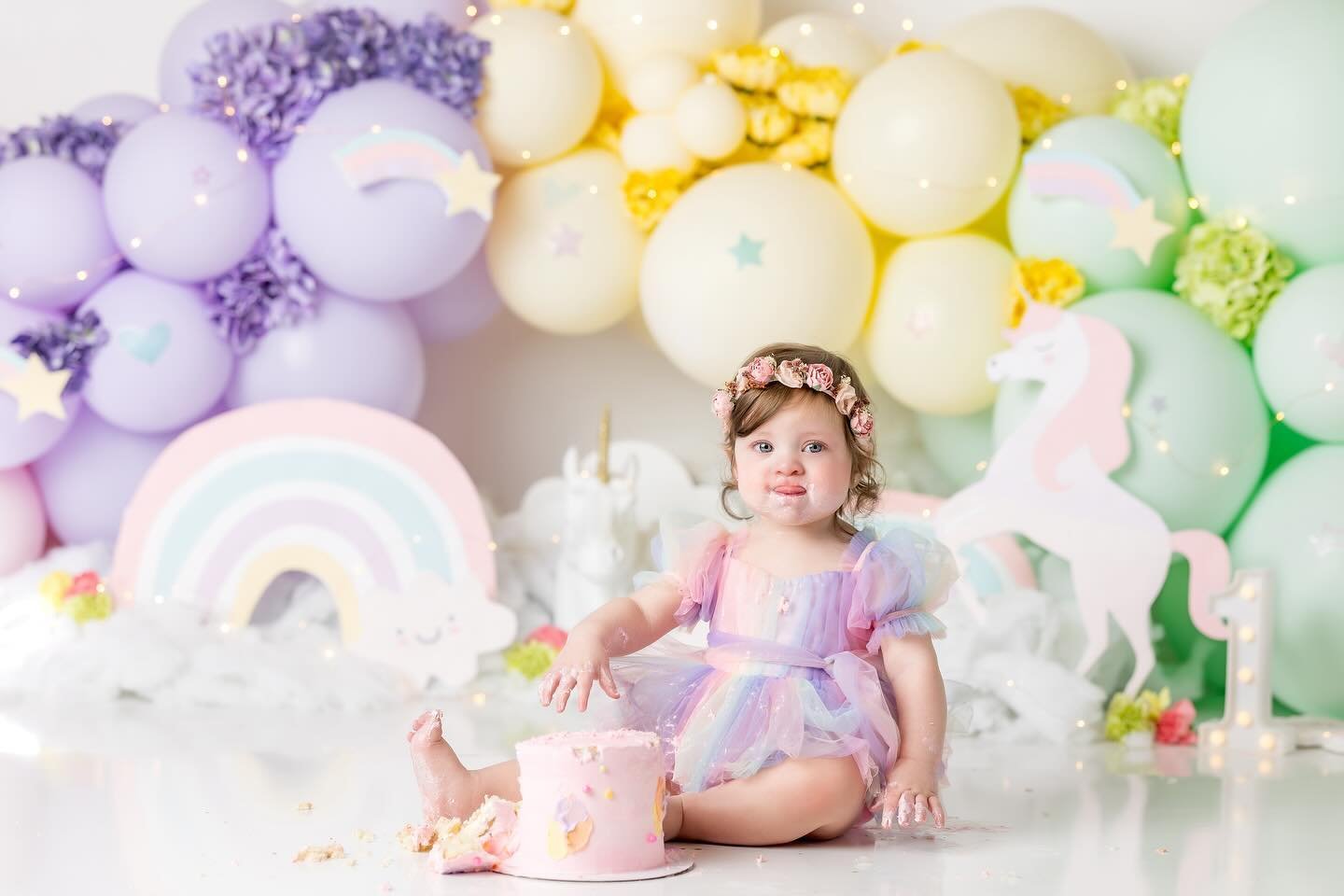 All rainbows 🌈 and unicorns 🦄 

Did you know? I provide all the props, cake, balloons, and even have some outfits available for use for your baby&rsquo;s cake smash session! These sessions are done between 11-12 months and to reserve your spot, ple