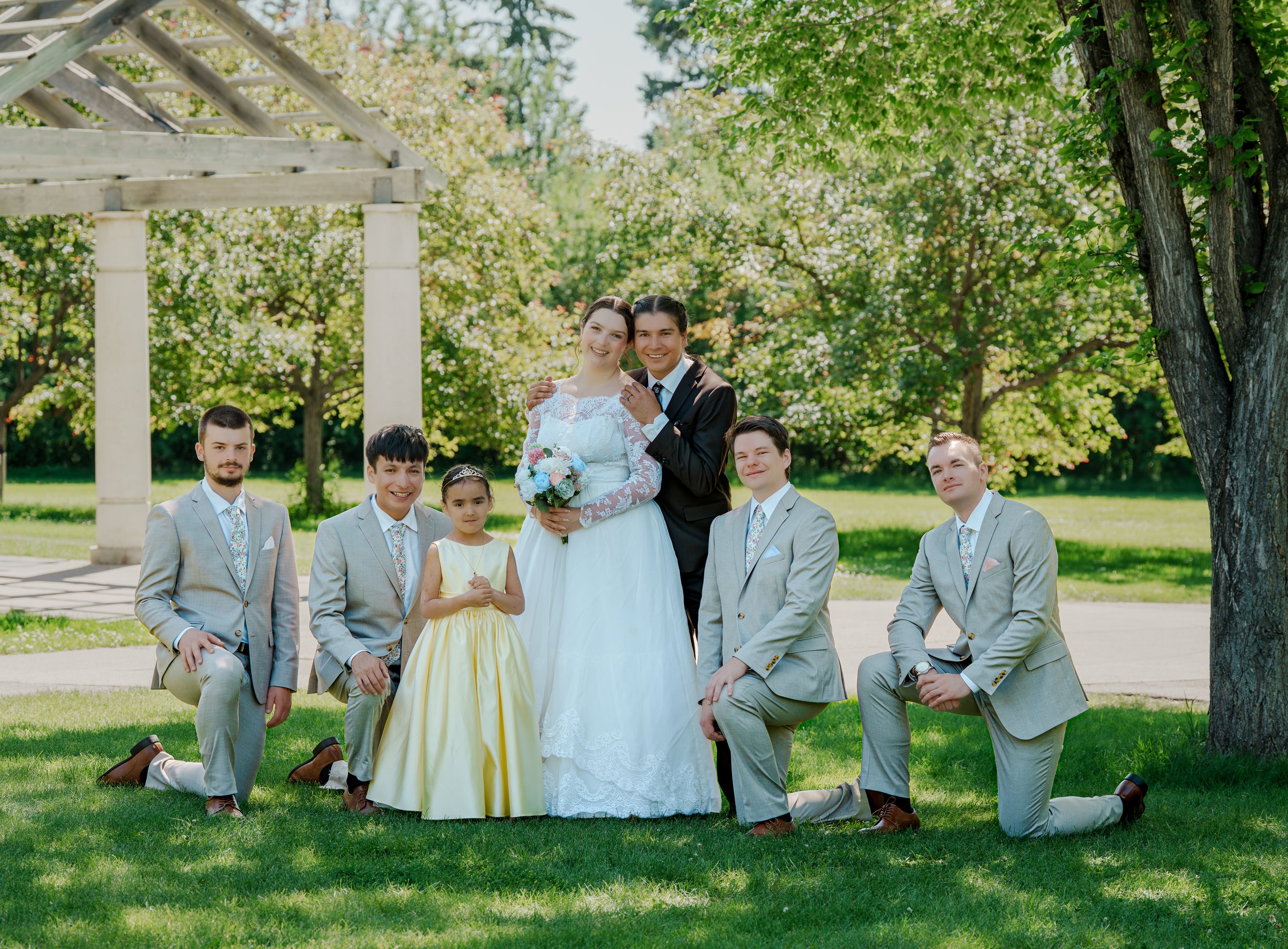 wedding party photo (10).jpg