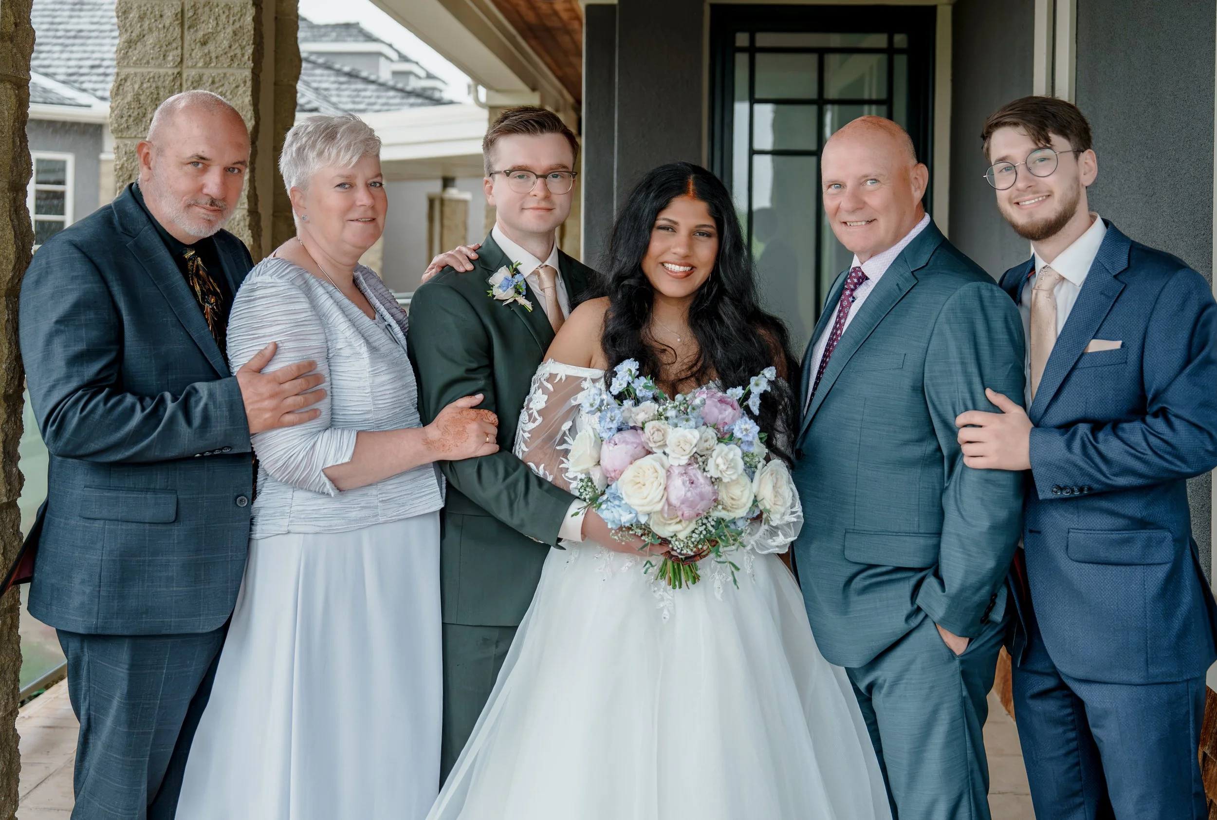 family and wedding party photos (19).jpg