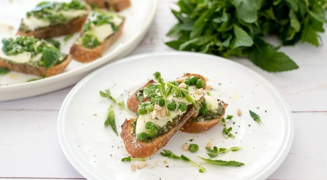 Bruschetta with Pea Shoot Pesto &amp; Mozzarella
