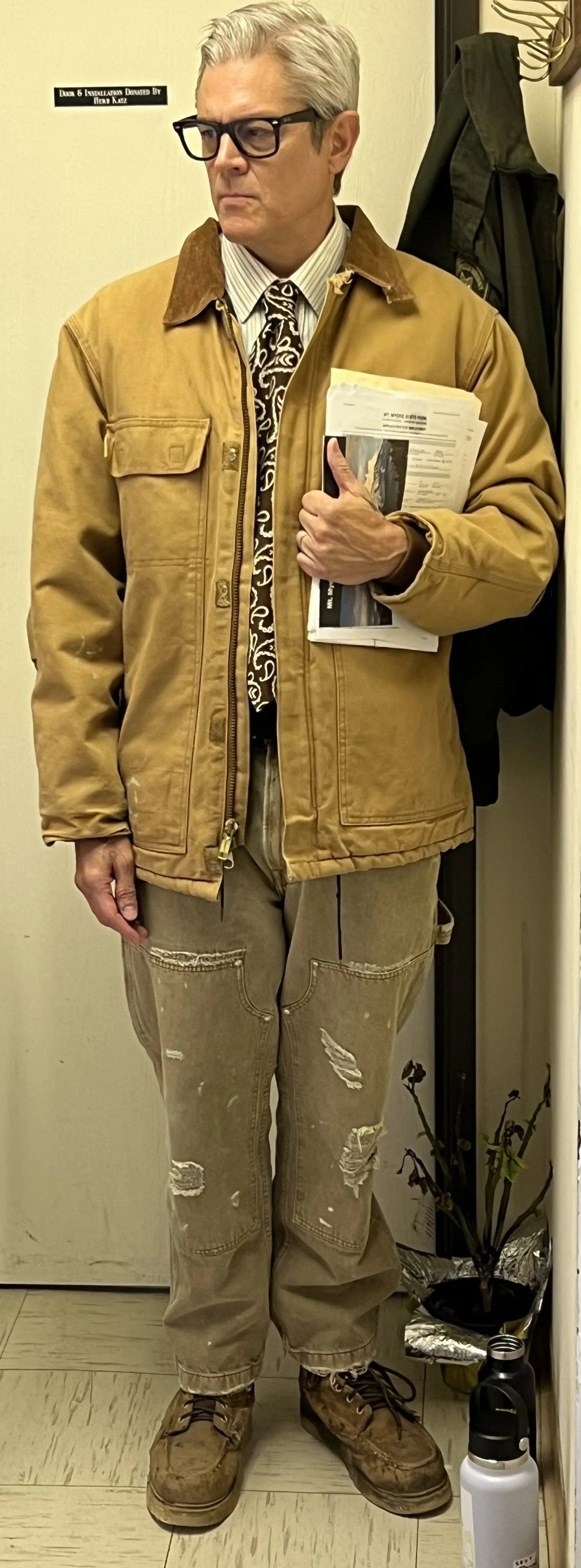 Costume design and wardrobe breakdown for Johnny Knoxville