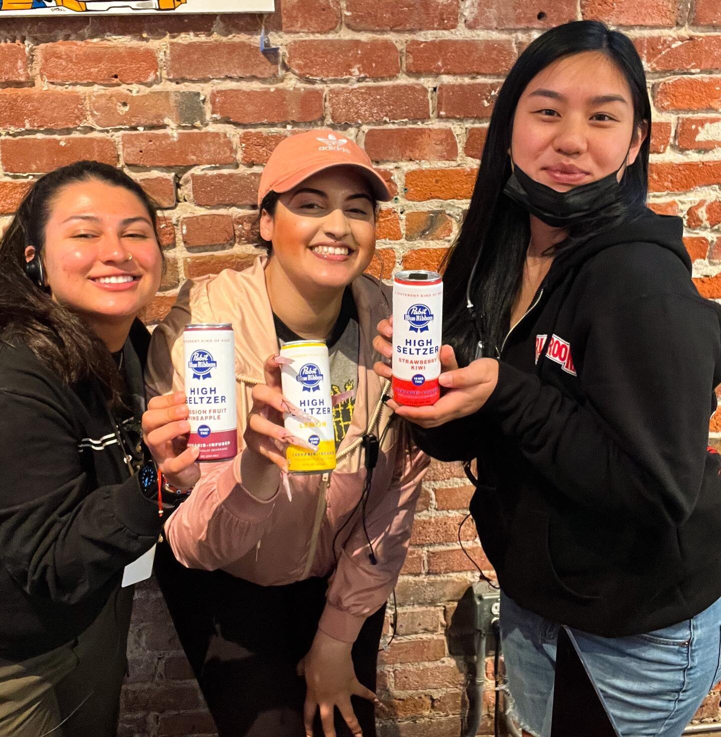 Happy Easter from Bloom Room to You! 🐰😭❤️ 

We're cheering to a pre-420 with our @pabstlabs seltzer's! 10mg? A perfect refresher with that easter lunch 😝🍽 
We hope you all have a very happy easter and can't wait to see ya'll here on #420 !!😶&zwj