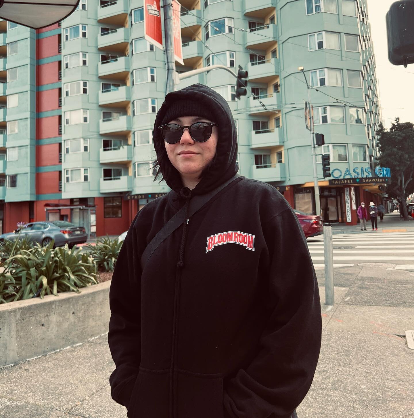 It's always sweater weather in the city! Warm yourself up as you roll up and take a stroll with one of our hoodies! Ask us if we have your size! 🌬🌤 
#bayarea #fashion #sanfrancisco #notforsale #sweater #bloomroomdispensaries