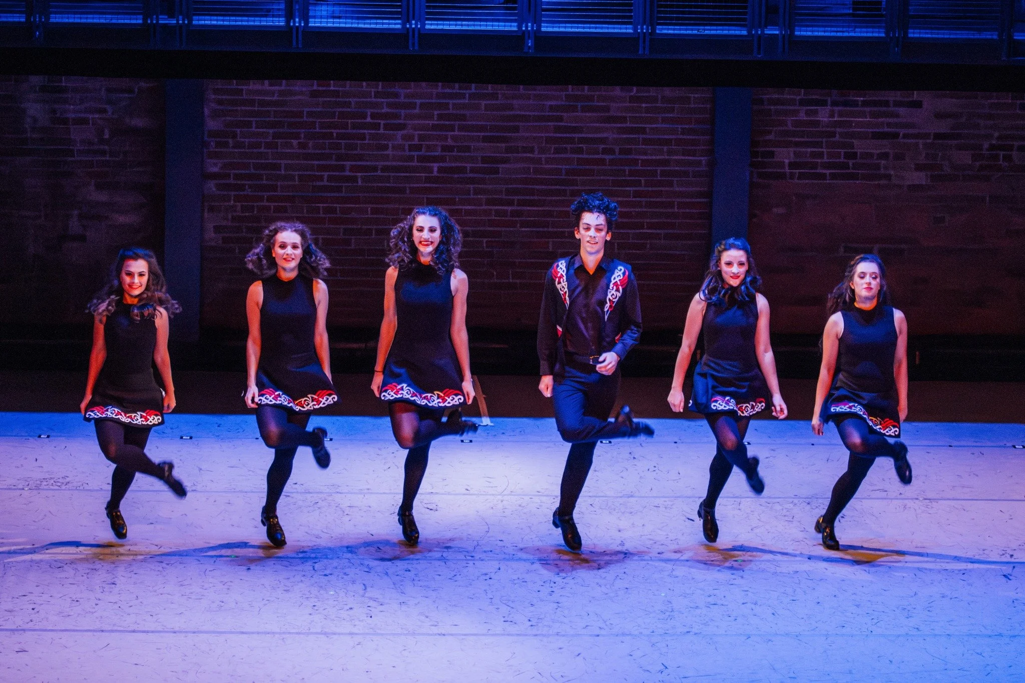 Some pictures from the premiere of Arising on September 14th in Toronto. Thanks again to @thislittledisaster for the incredible shots. 

See more of this live on May 12th in Ottawa! Tickets on sale now, link in bio.

#PoweredbyOAC #CanadianIrishDance
