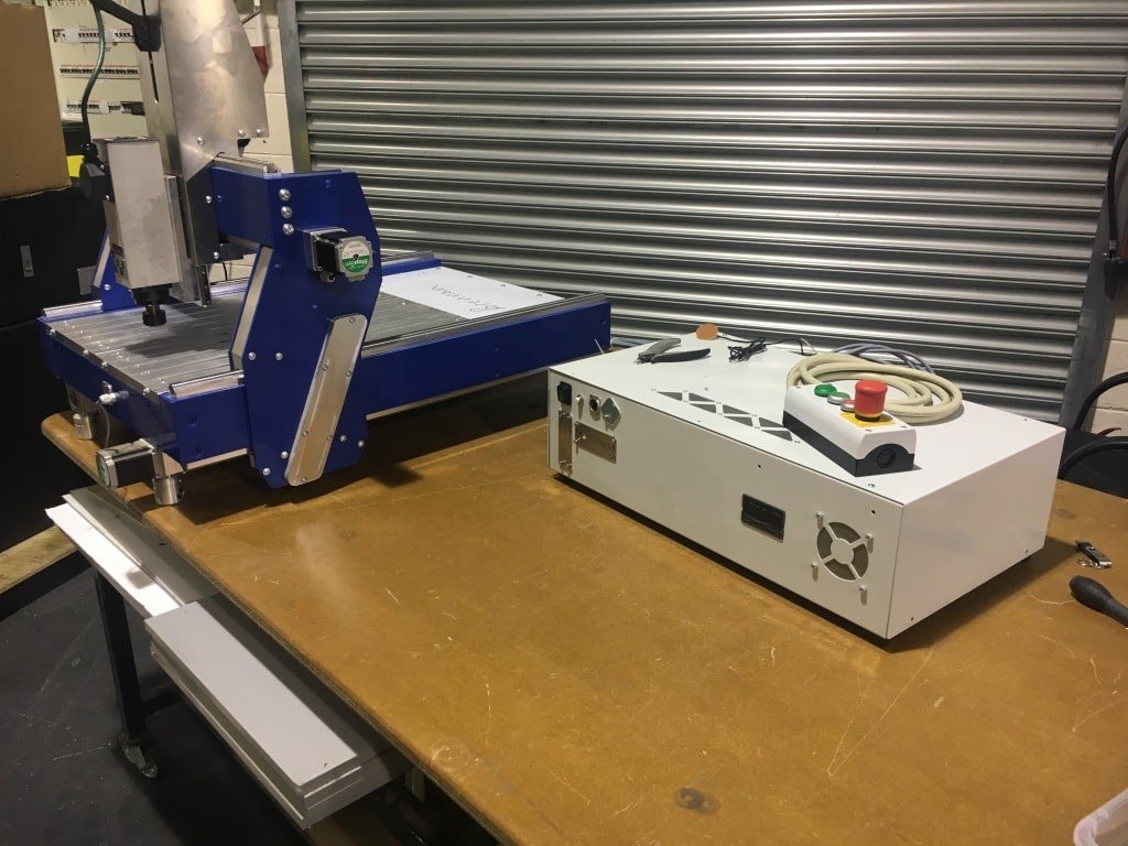 jbec-cnc-router-external-electronics-03-min.jpg