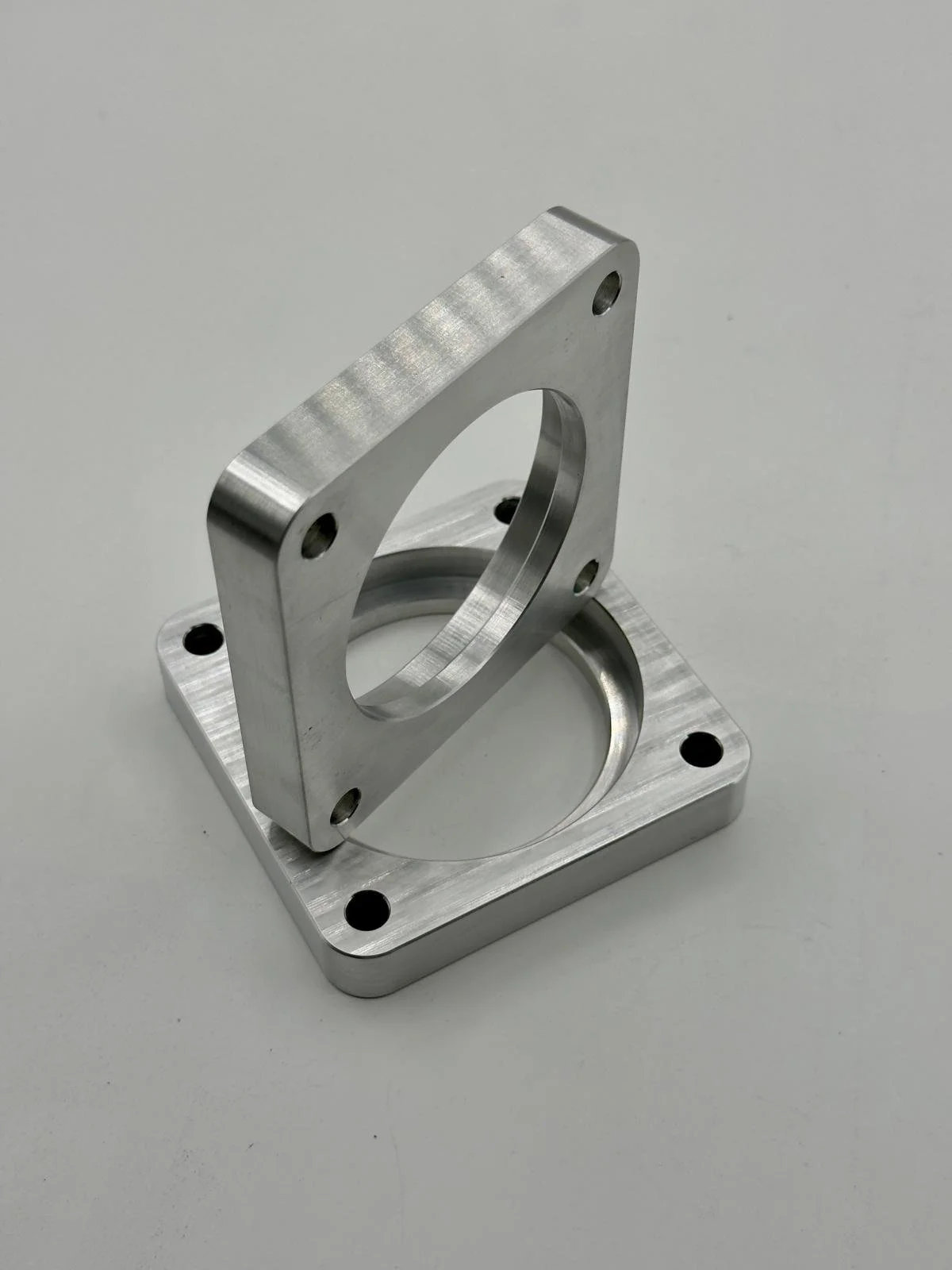 stoneycnc-pr-studios-model8-milling-aluinium-1.jpg