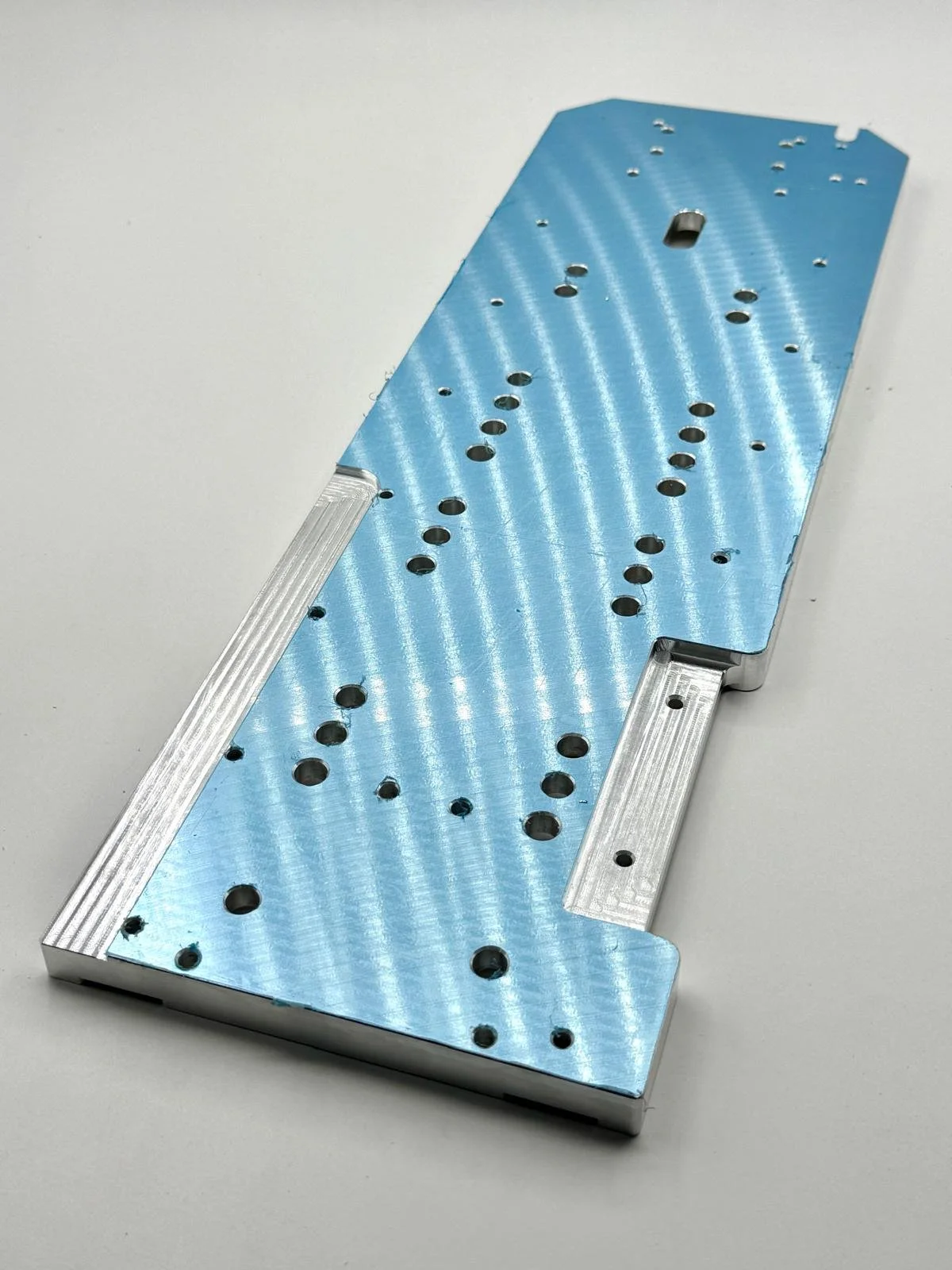 stoneycnc-pr-studios-model8-milling-aluinium-5.jpg