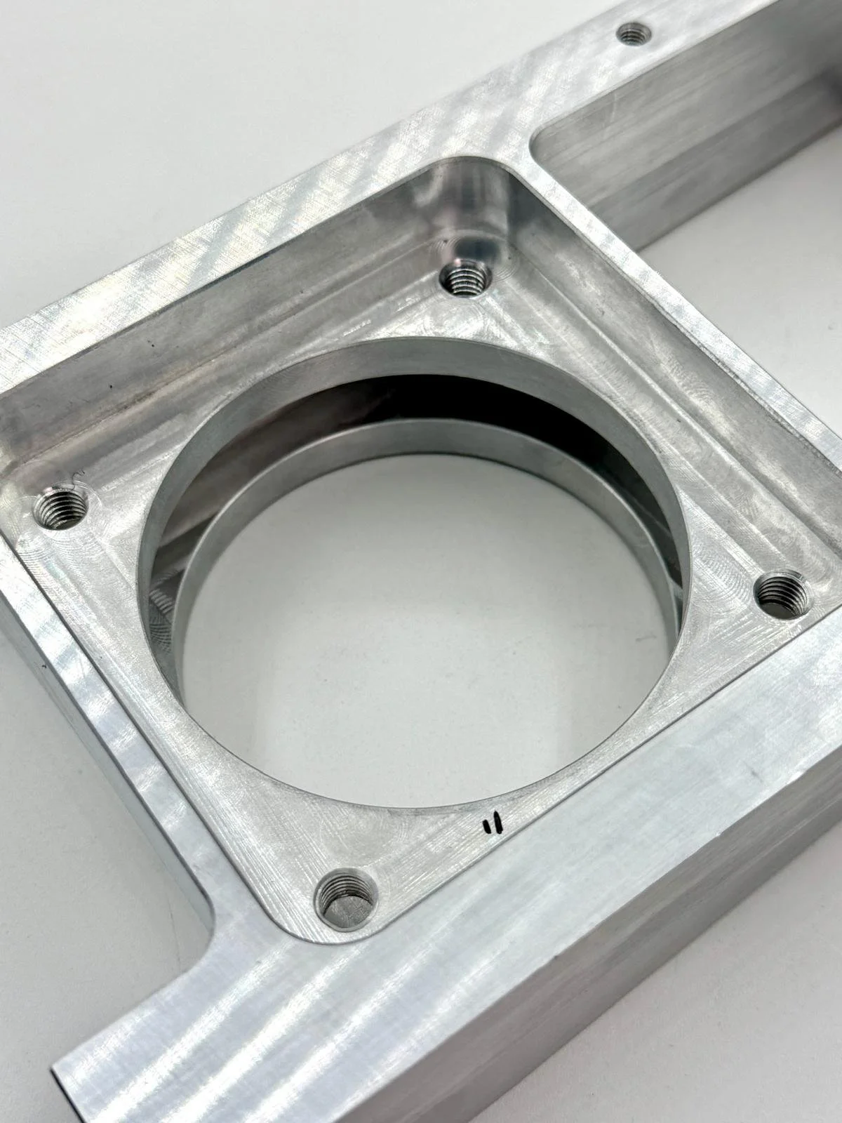stoneycnc-pr-studios-model8-milling-aluinium-15.jpg