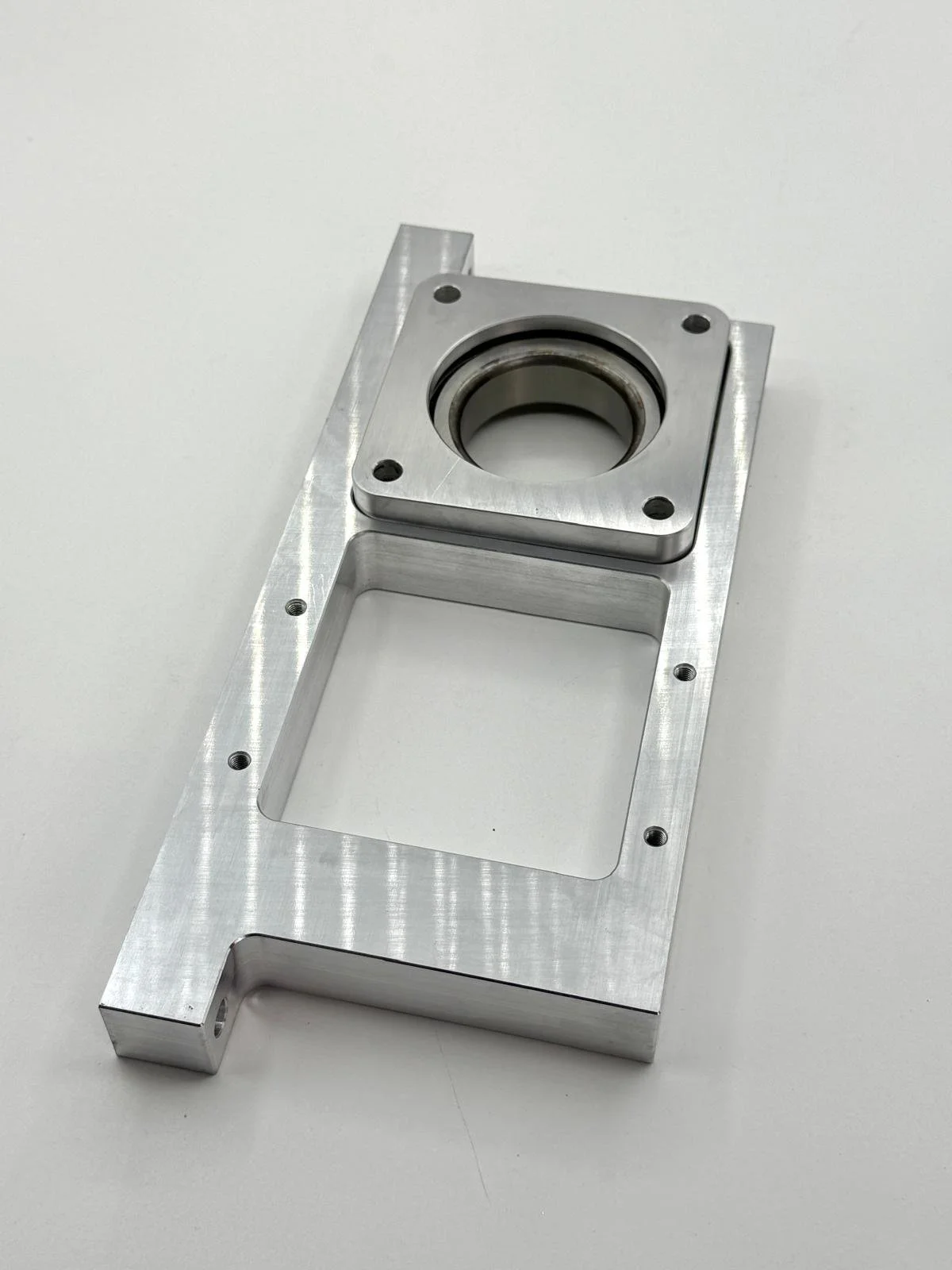 stoneycnc-pr-studios-model8-milling-aluinium-19.jpg
